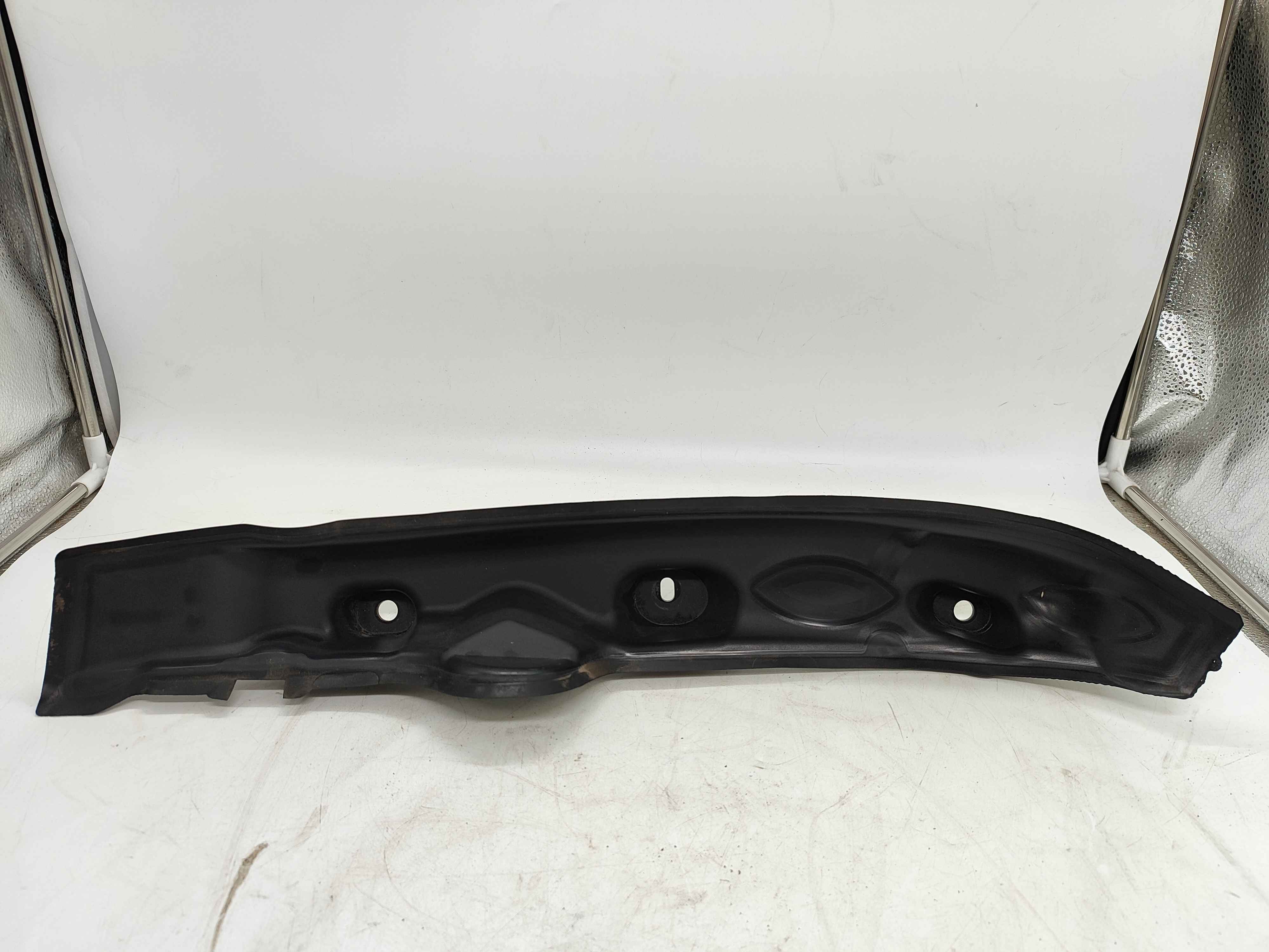 Insulating mat, left (XC60 (18-))