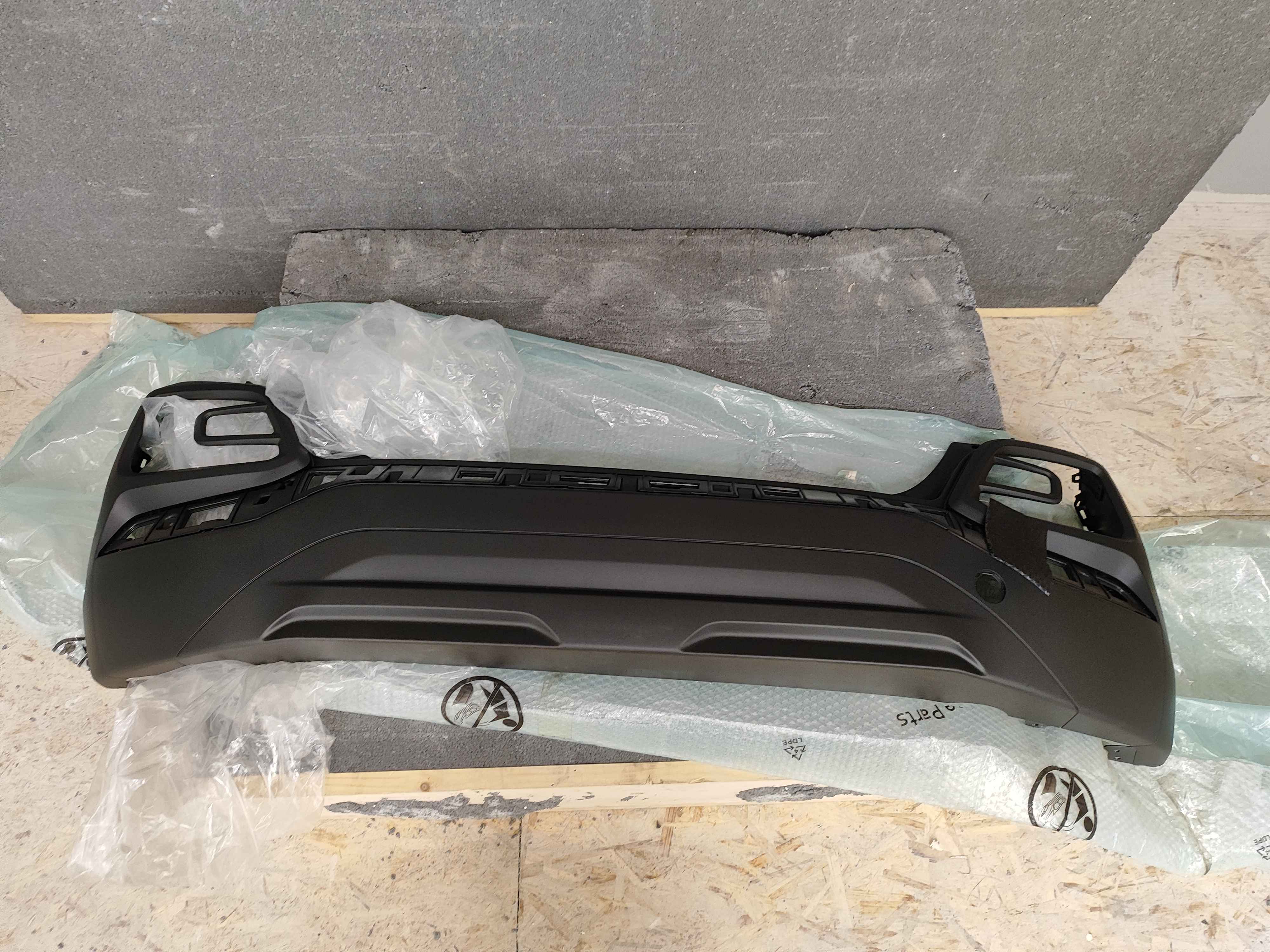 Cover-rr bumper