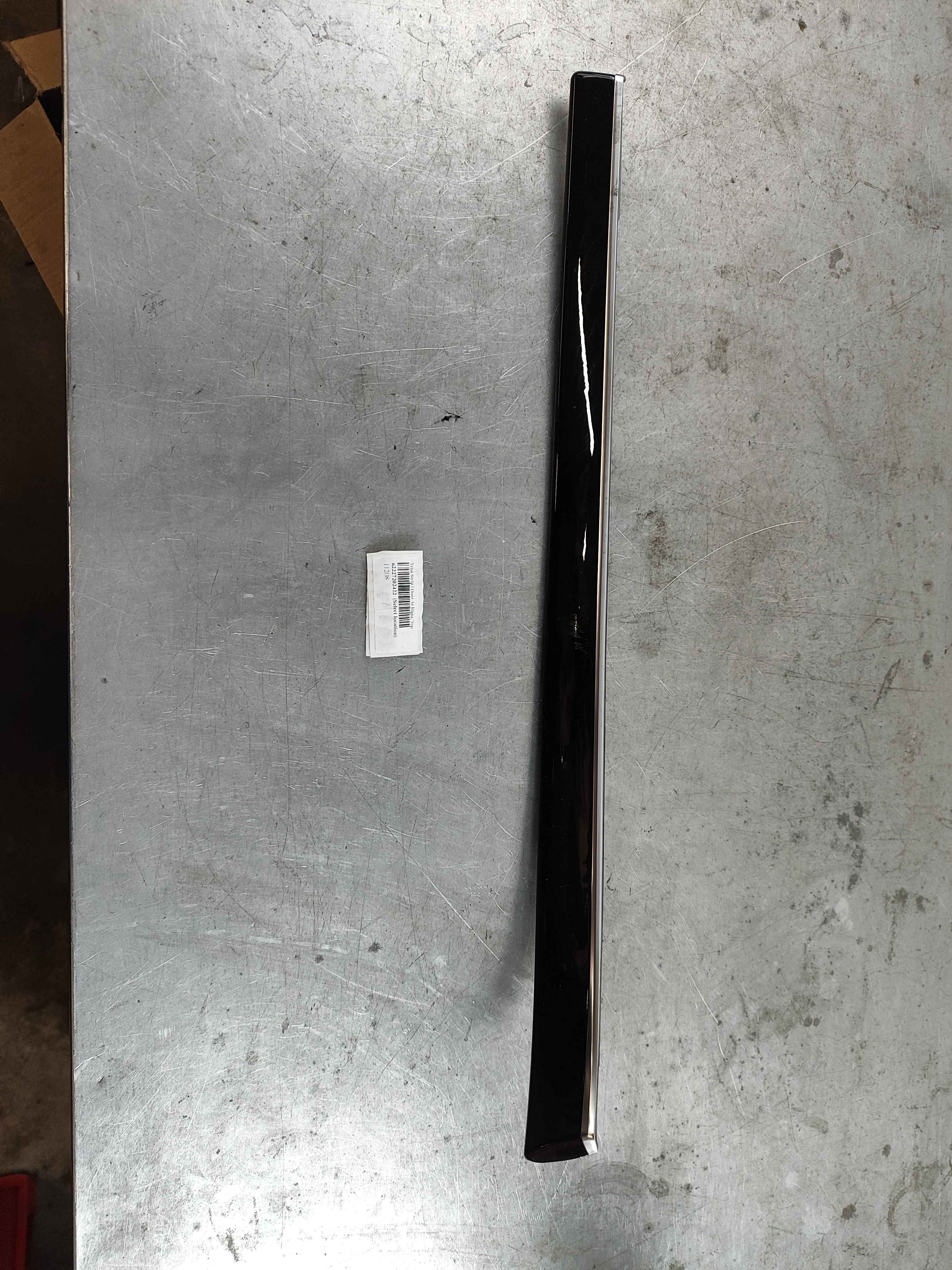 Trim Strip | Door At Right, Top