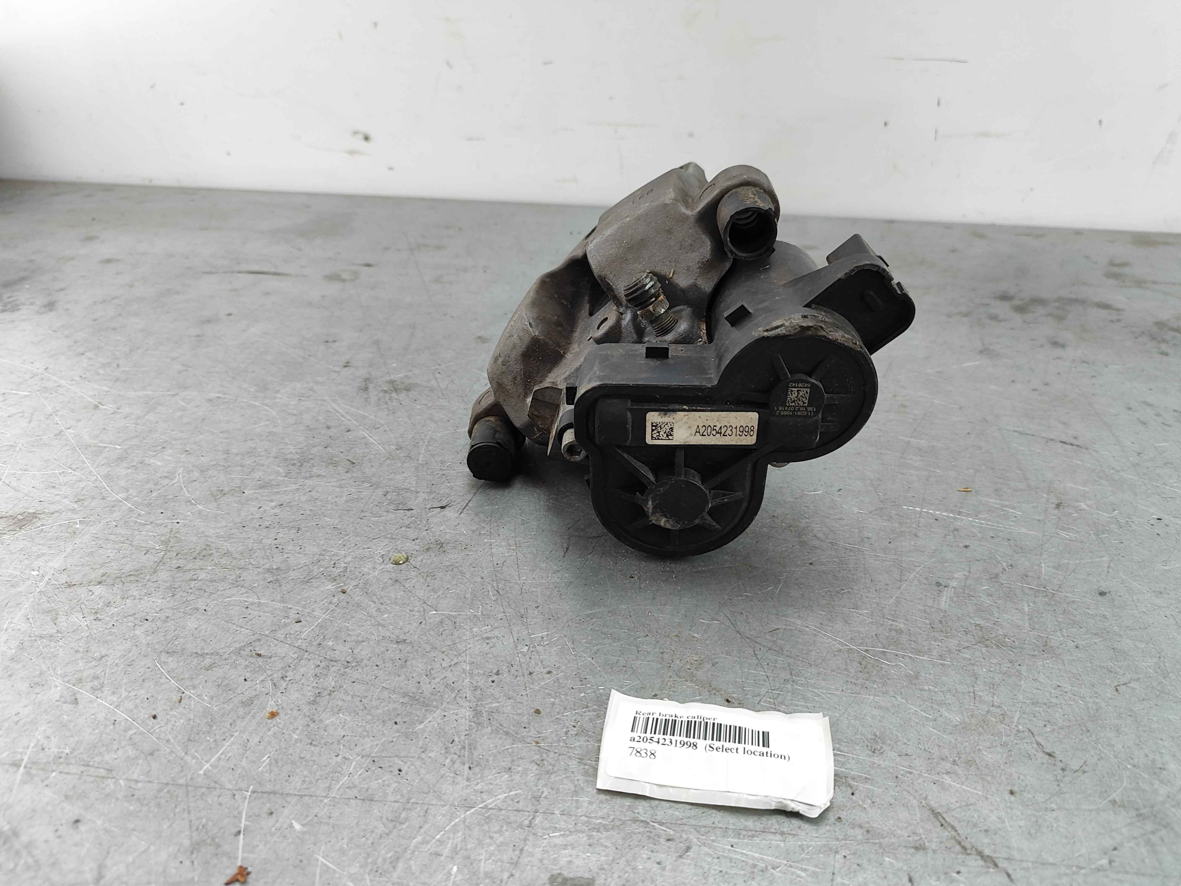 Rear brake caliper