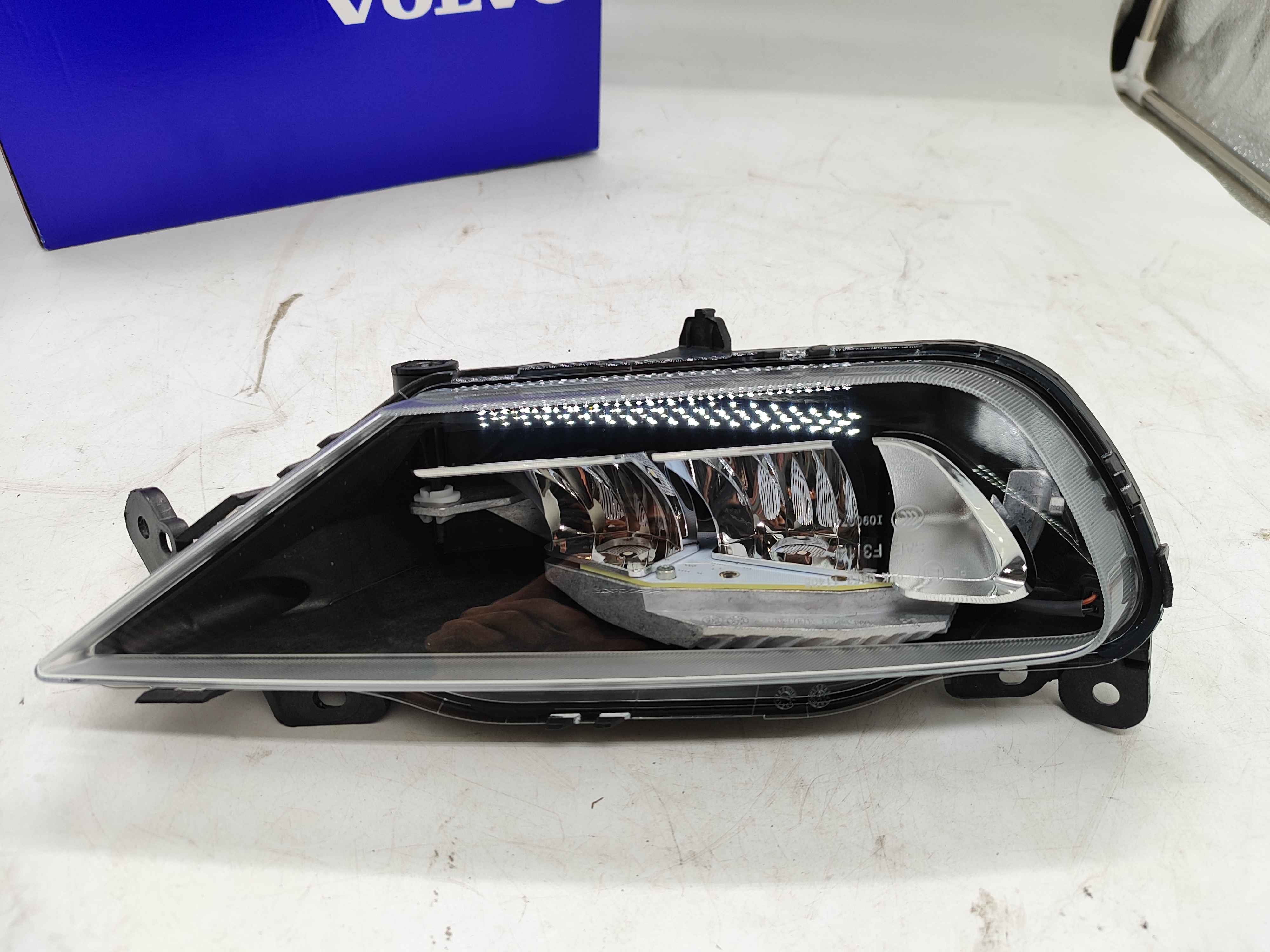 Fog lamp, right