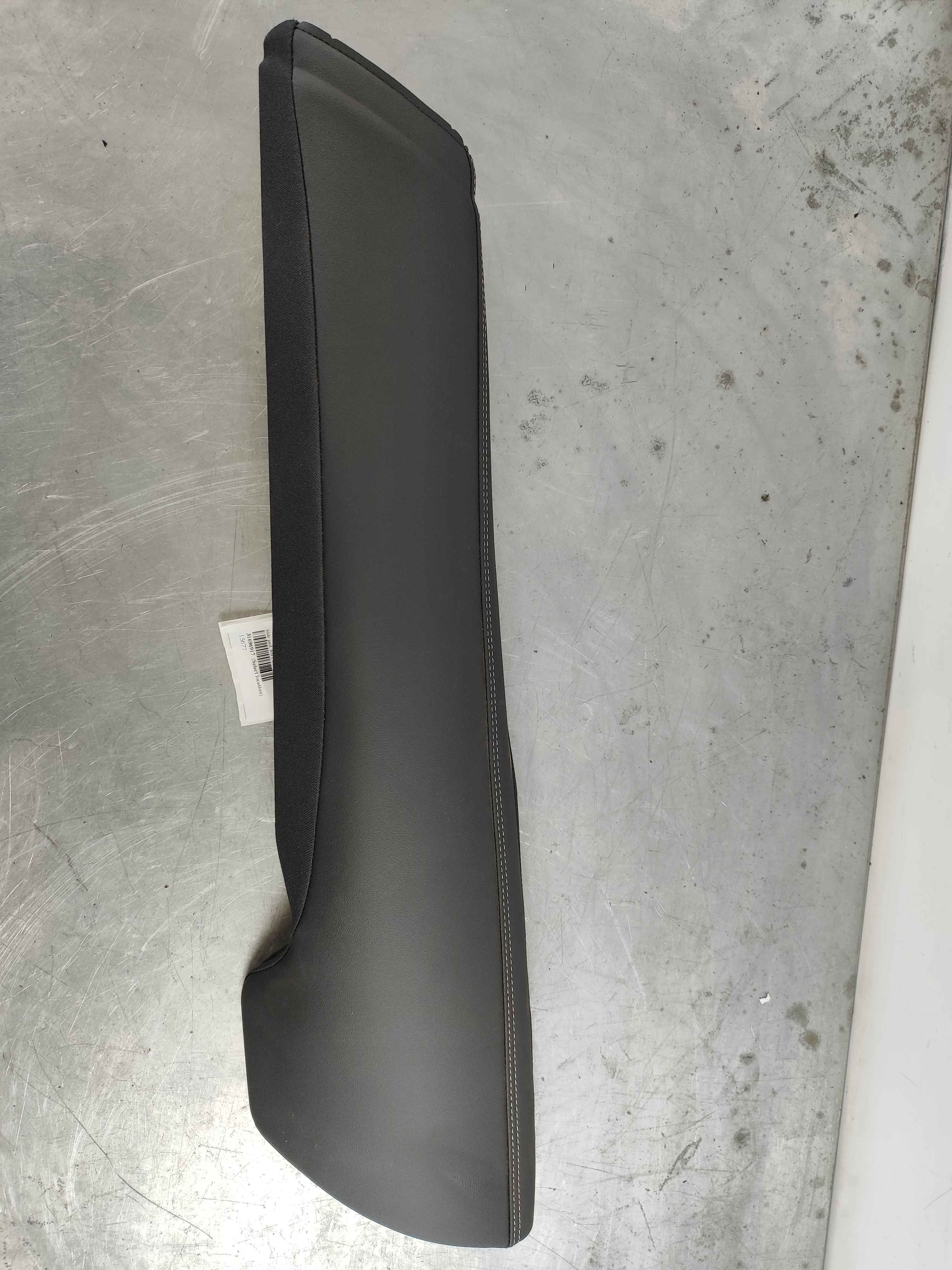 Side pad, left (XC60 (18-))