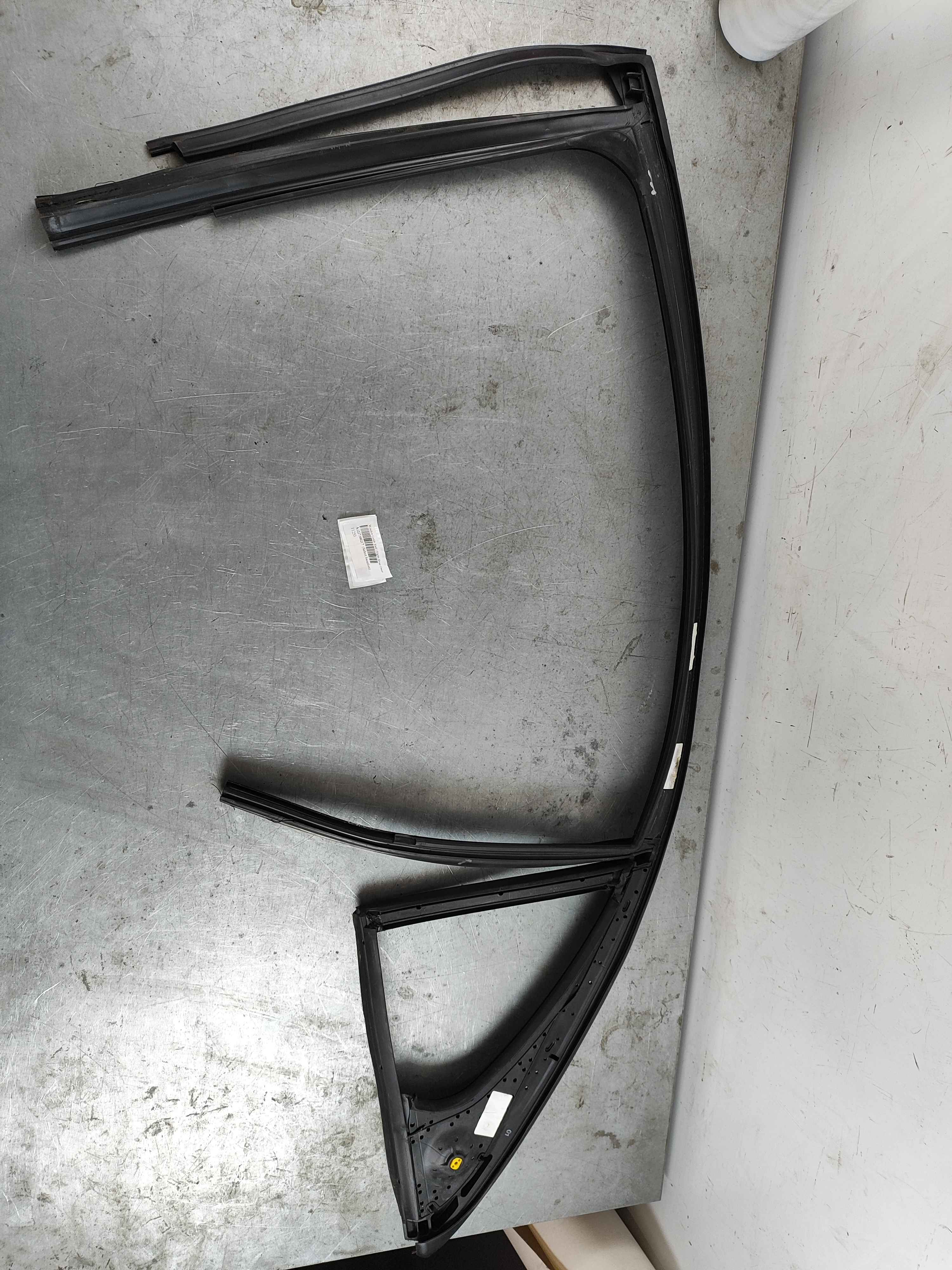 Window Guide Rail | Right Rear Door