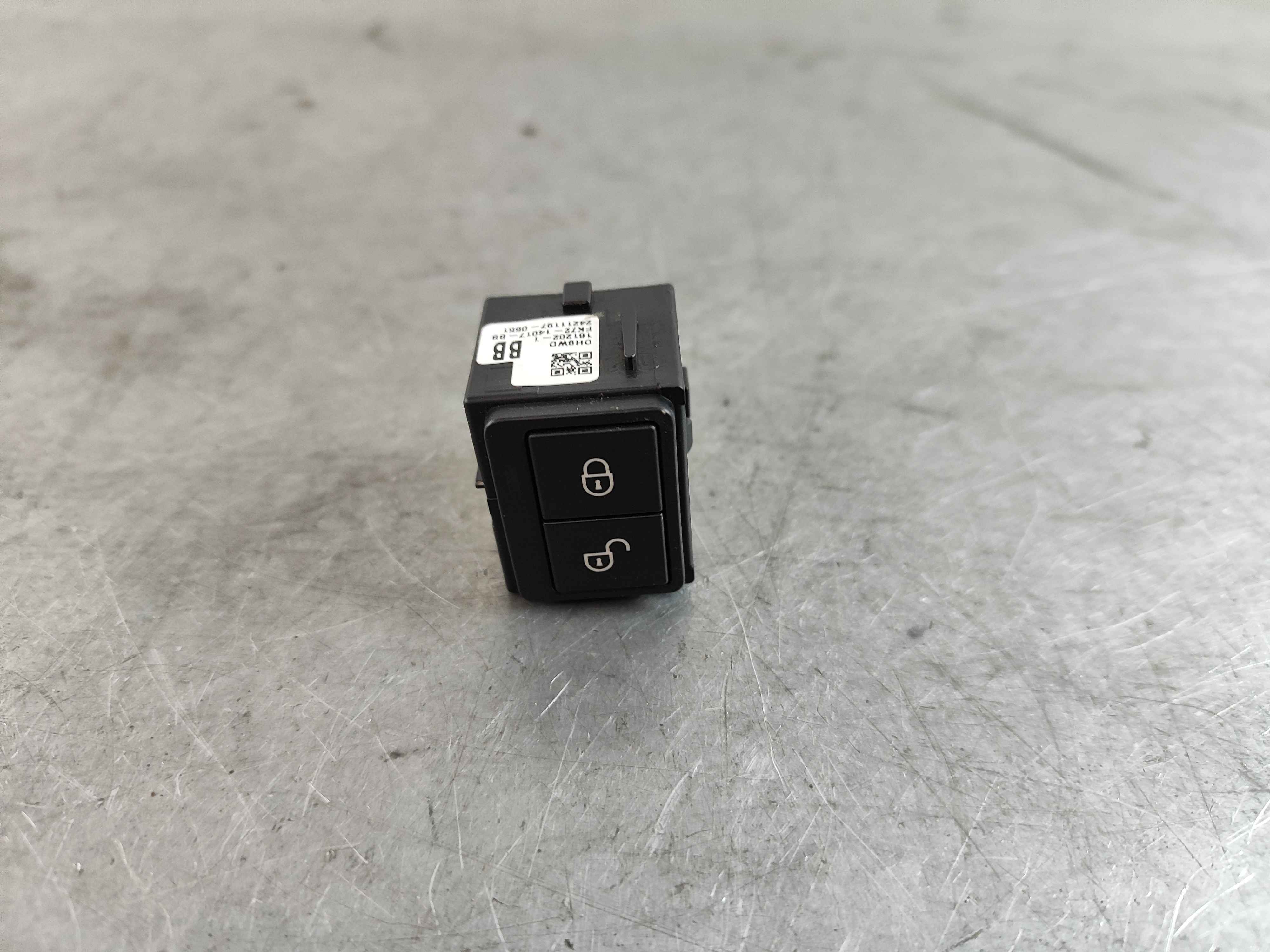 Switch - Front Door - Central