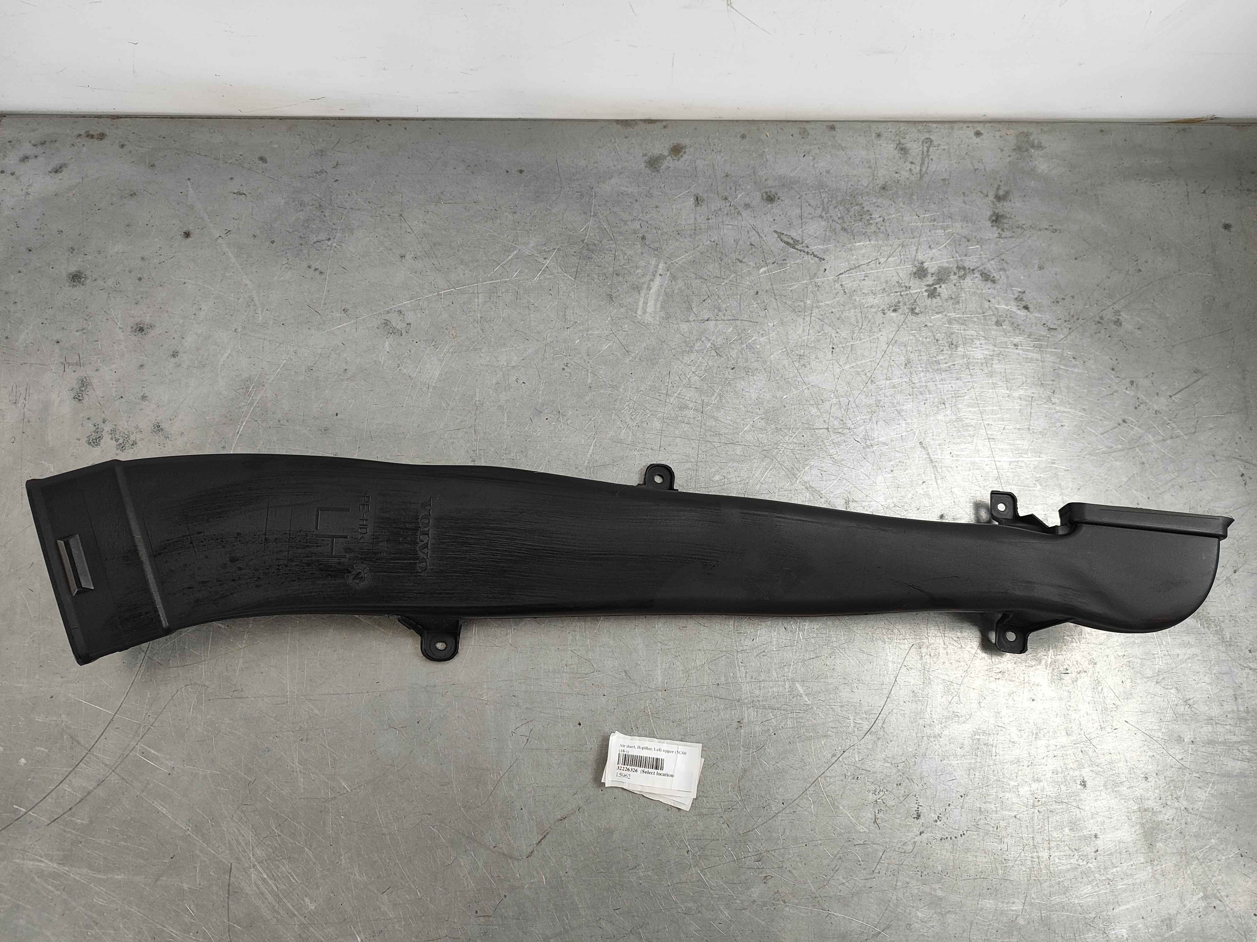 Air duct, B-pillar, Left upper (XC60 (18-))