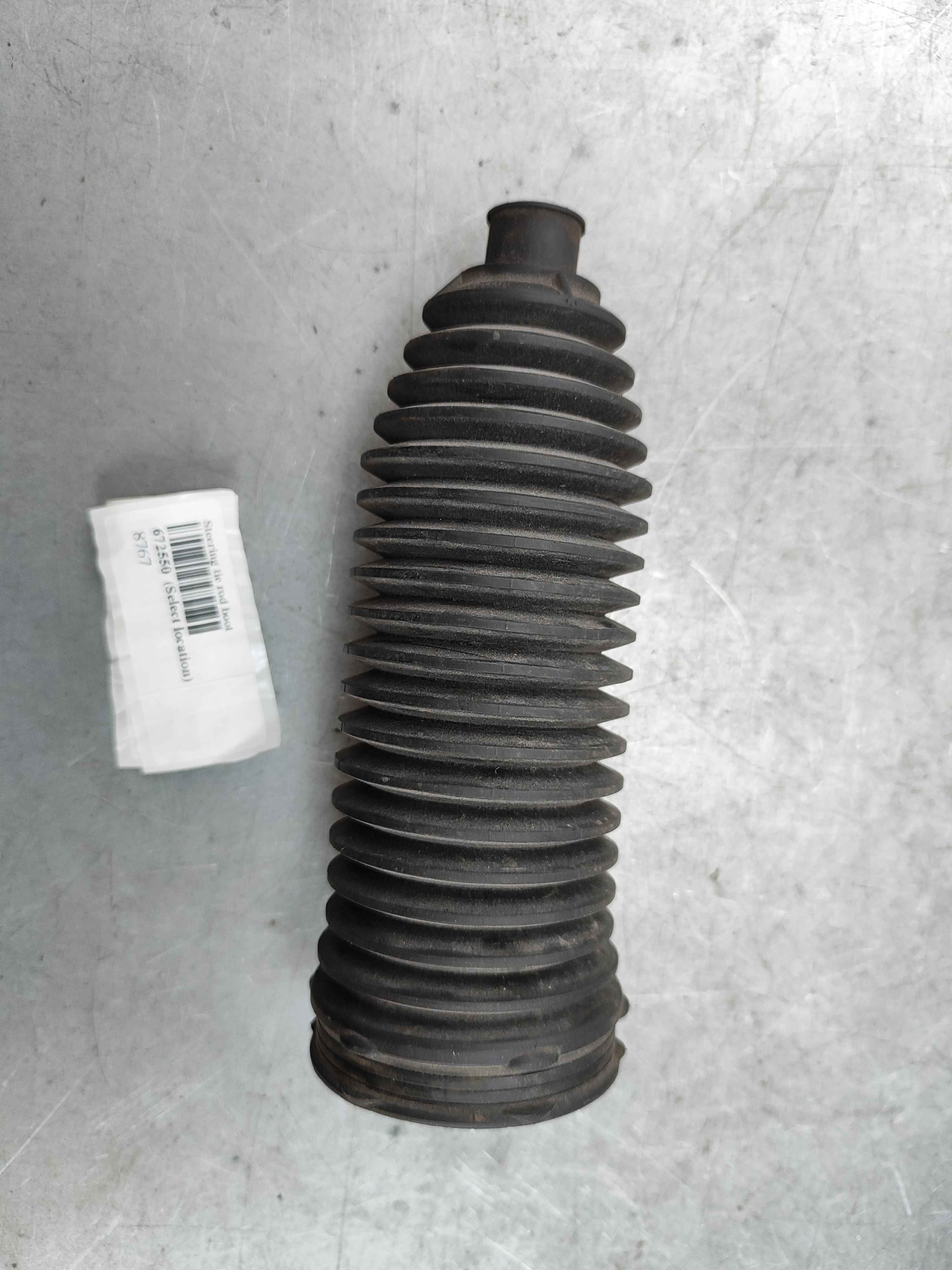 Steering tie rod boot