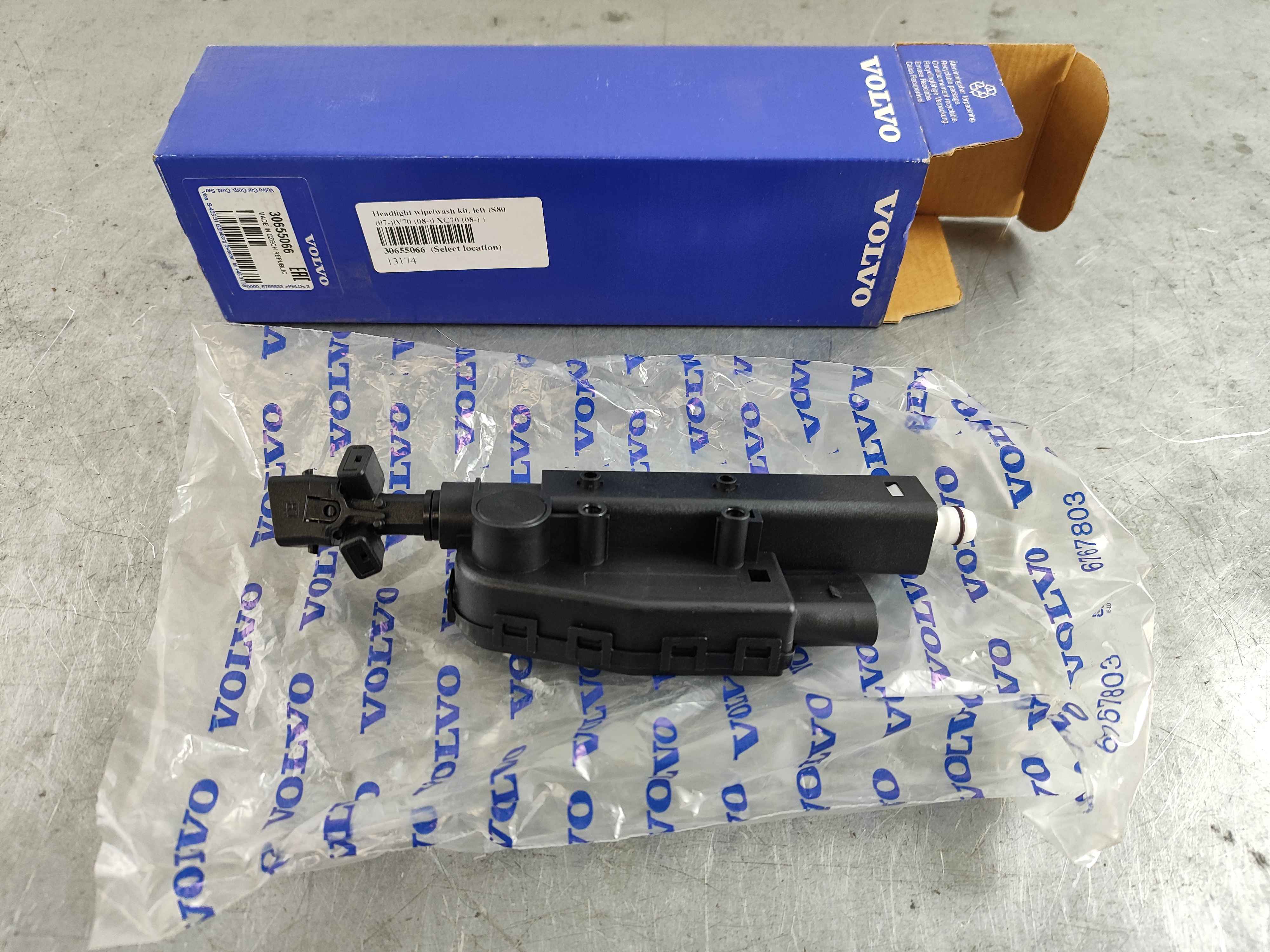 Headlight wipe|wash kit, left (S80 (07-)|V70 (08-)| XC70 (08-) )