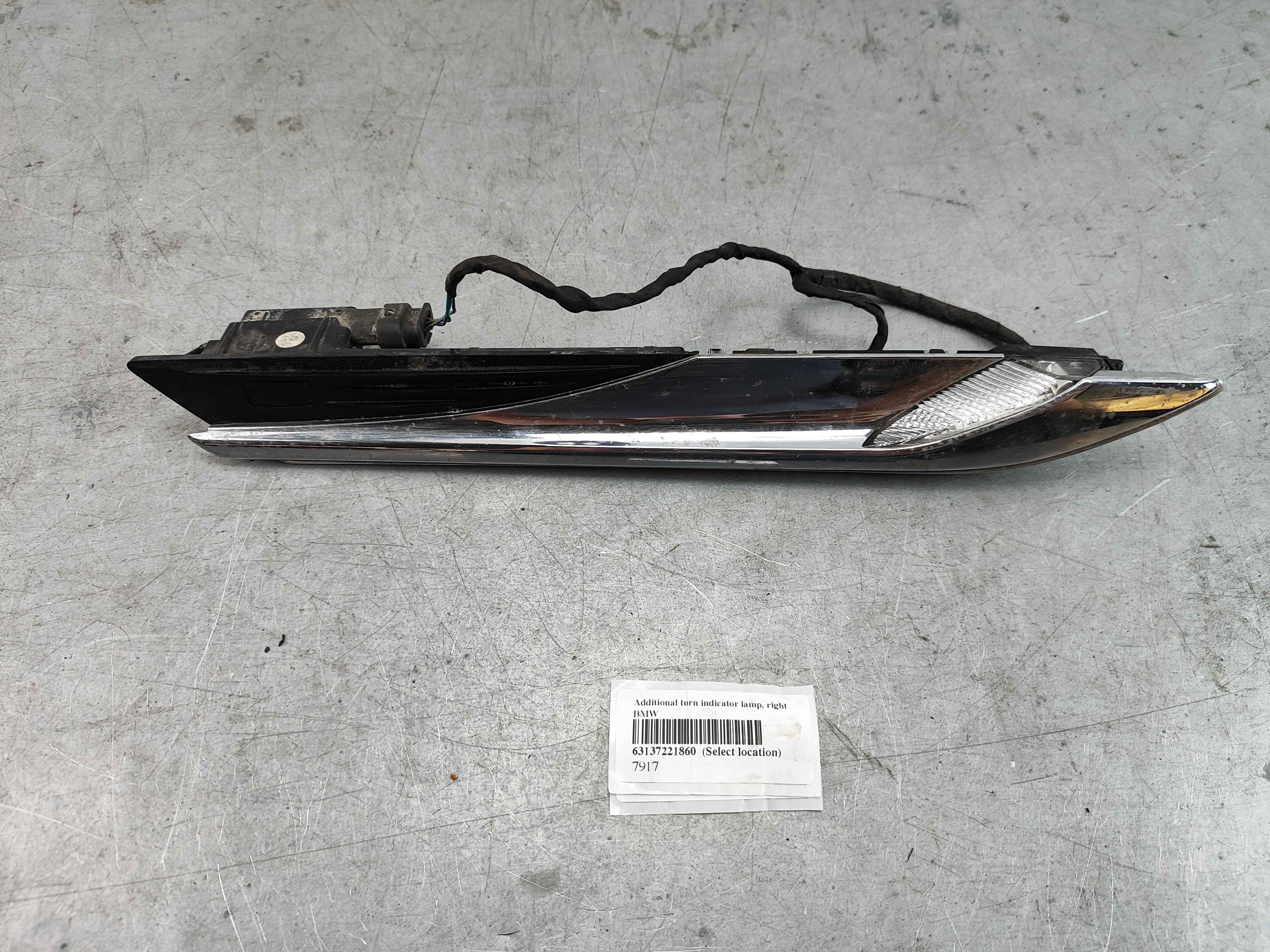 Additional turn indicator lamp, right BMW