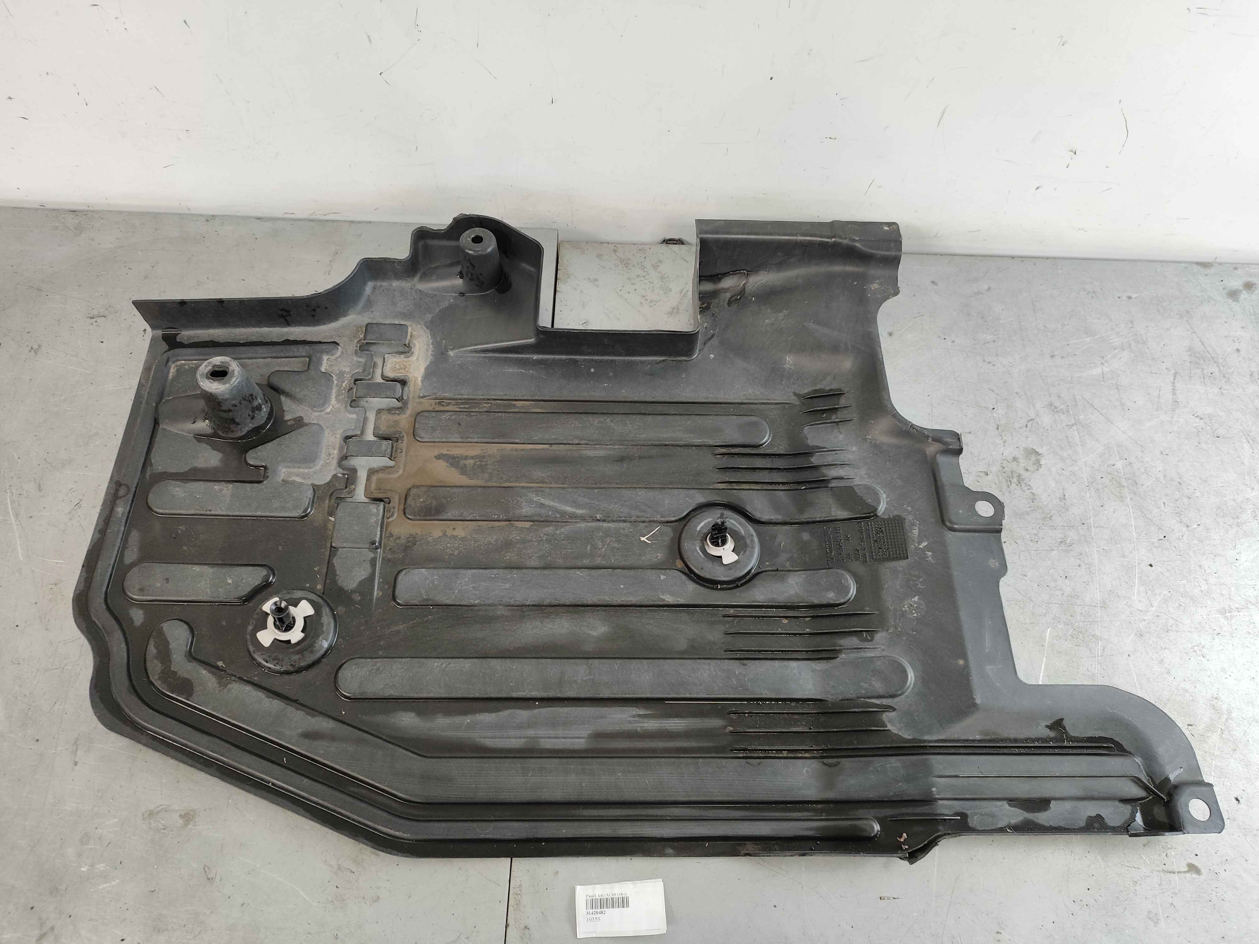 Panel, left (XC60 (18-))