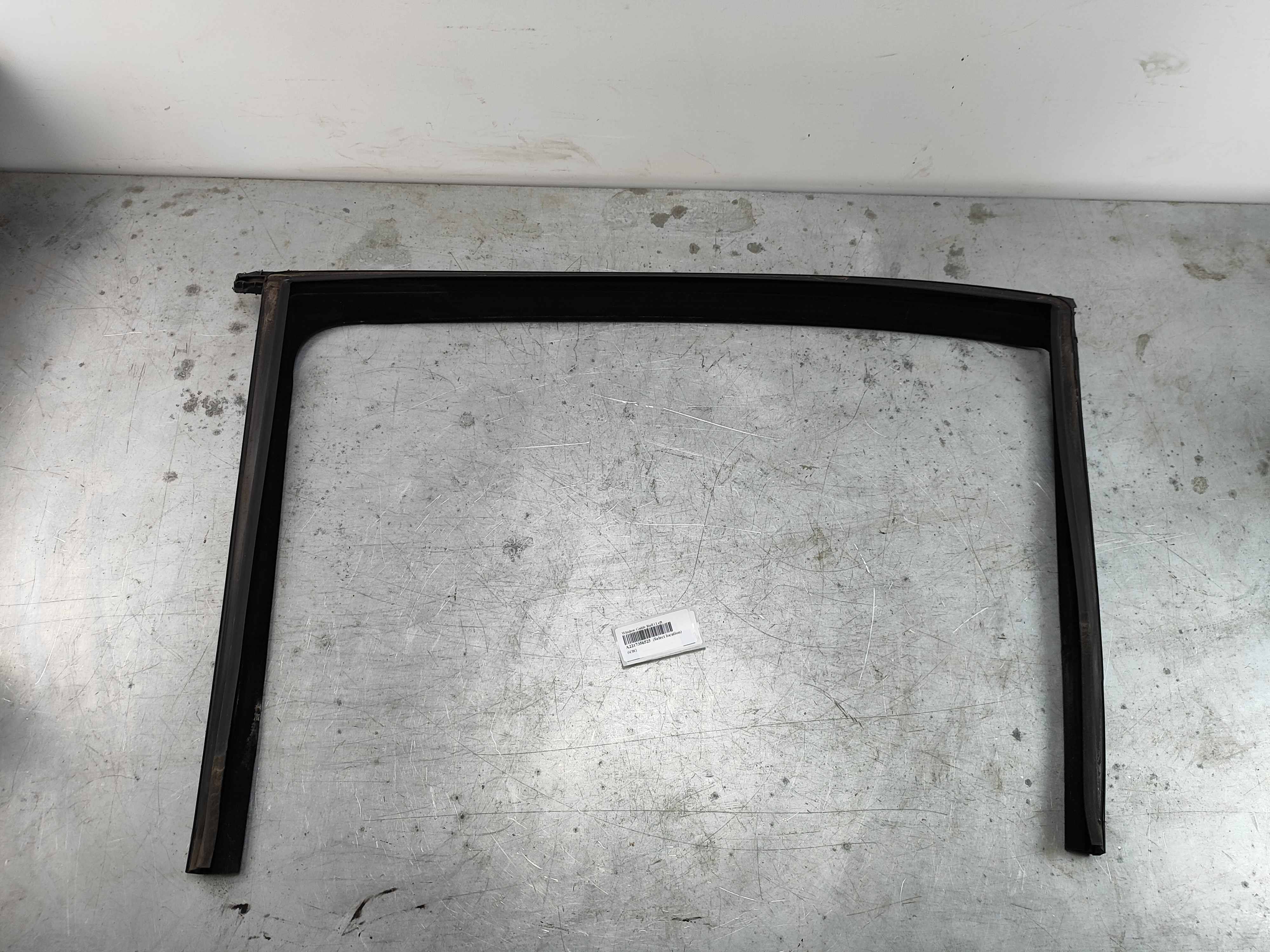 Window Guide Rail | Left