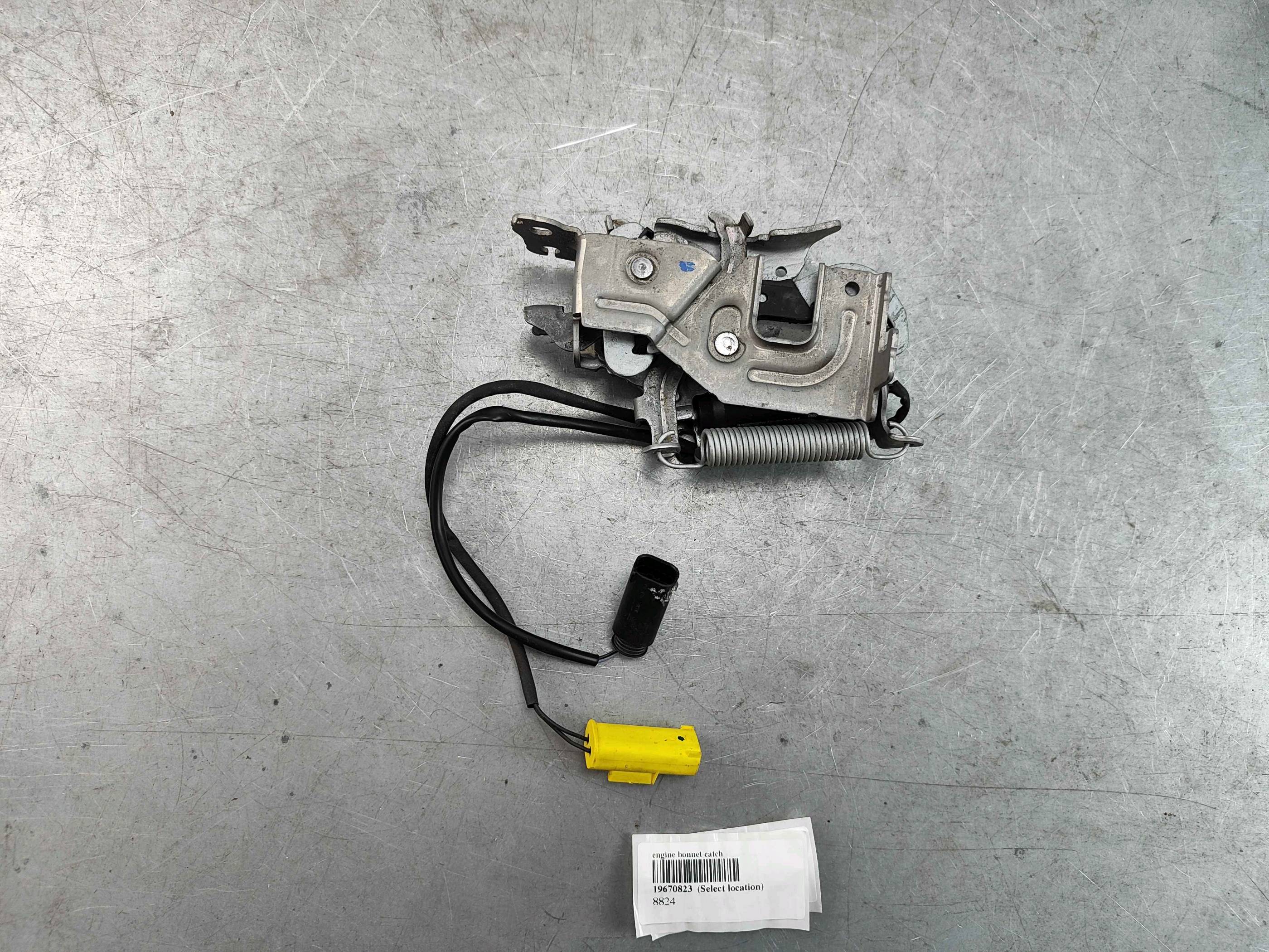 engine bonnet catch