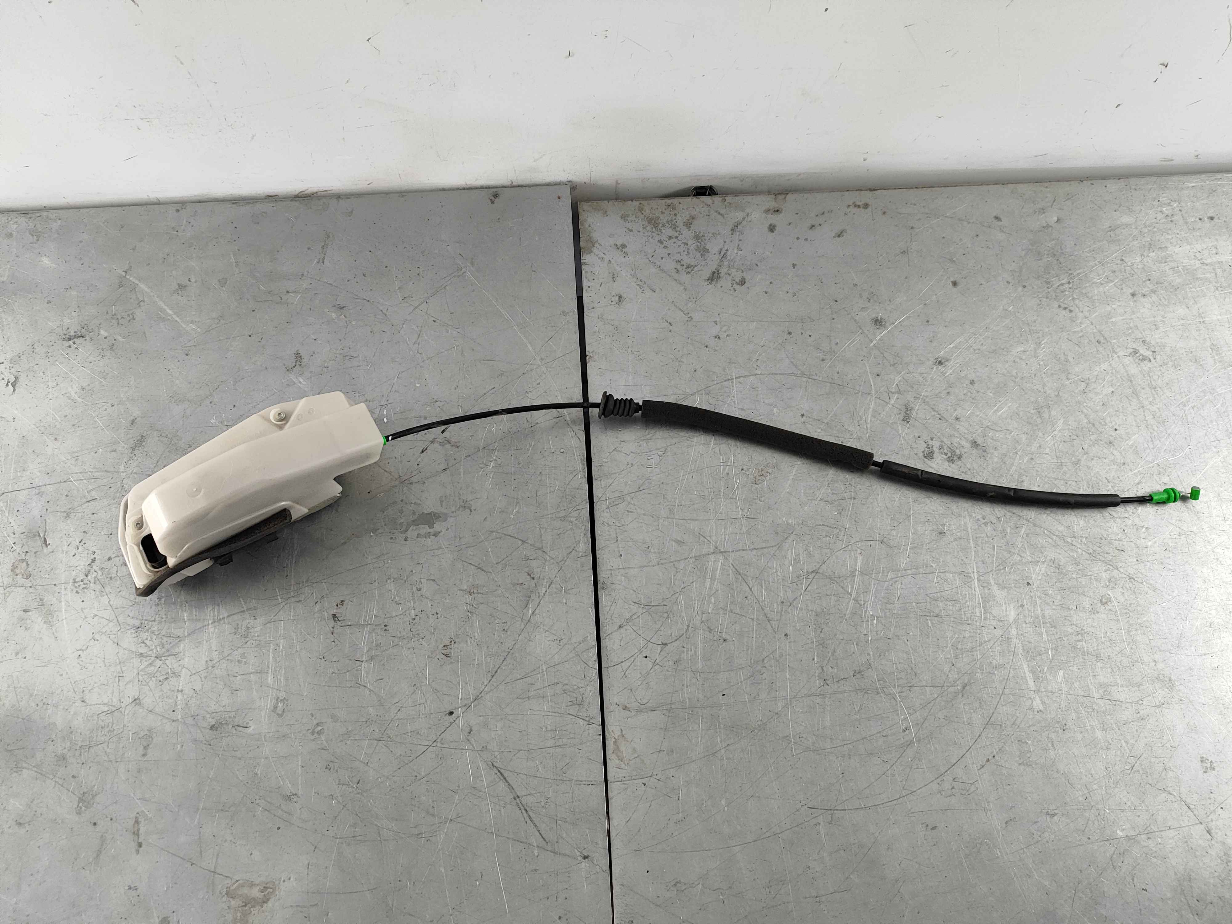 Tesla 150067291B