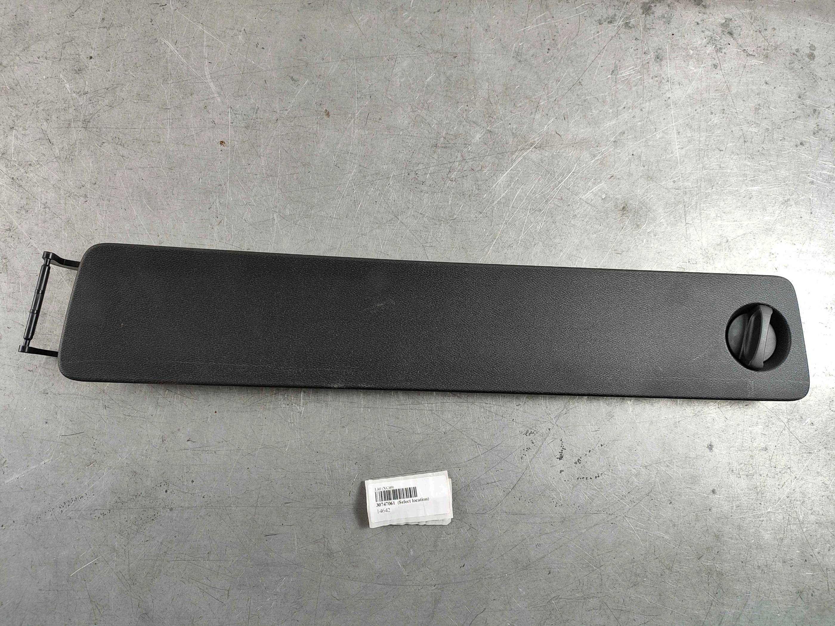 Lid (XC40)