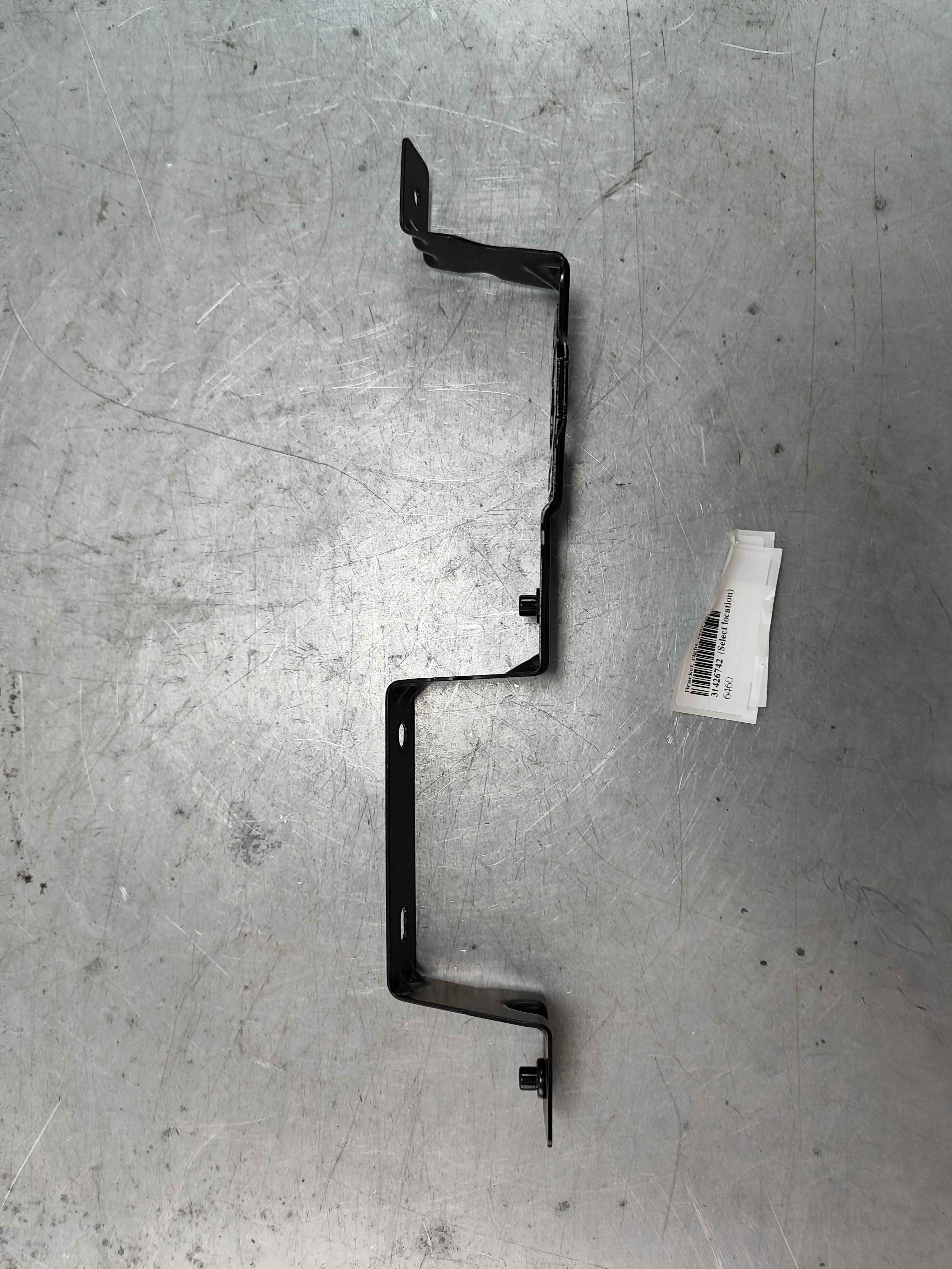 Bracket, right, rear (XC60 (18-))