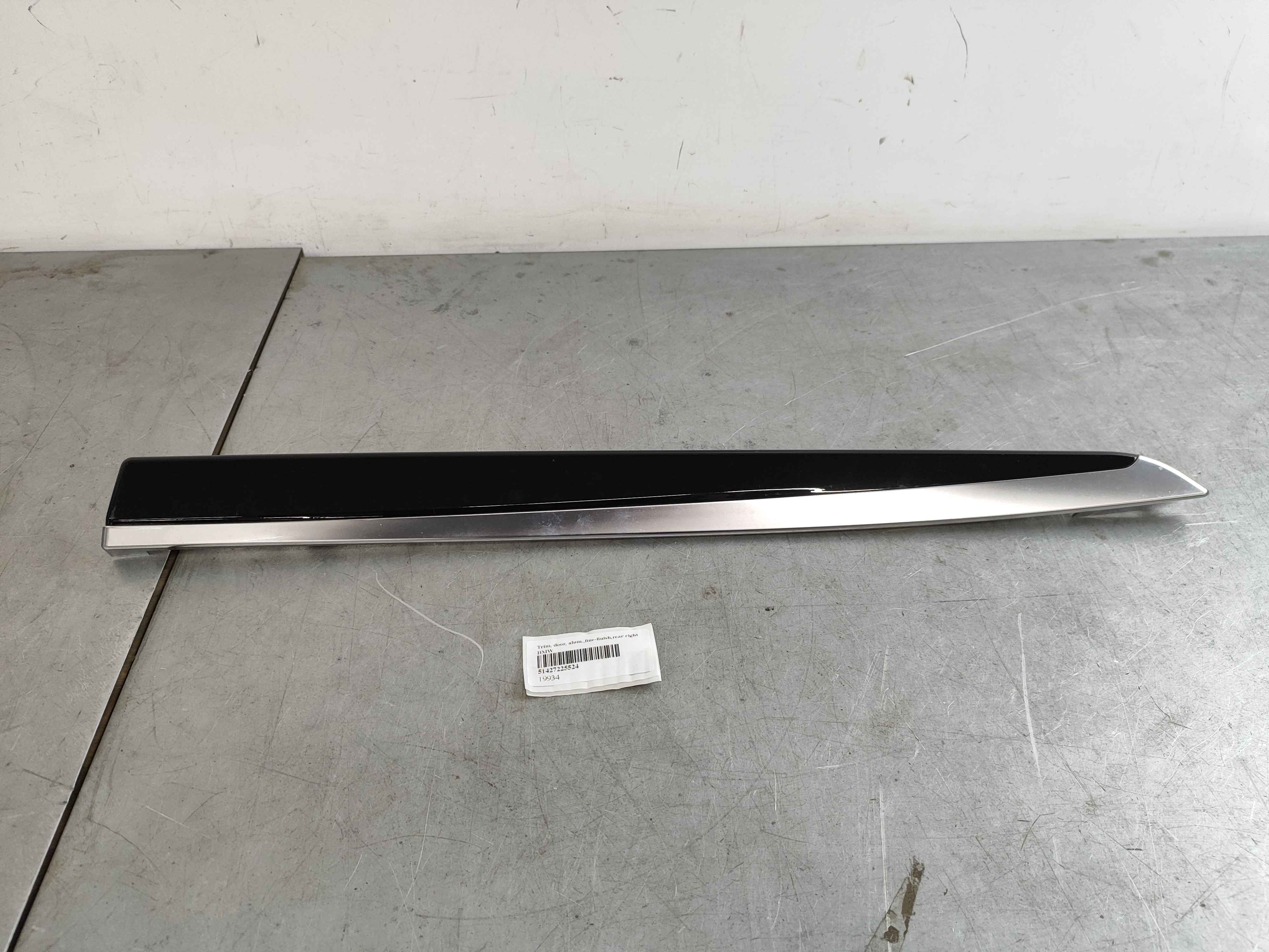 Trim, door, alum.,fine-finish,rear right BMW