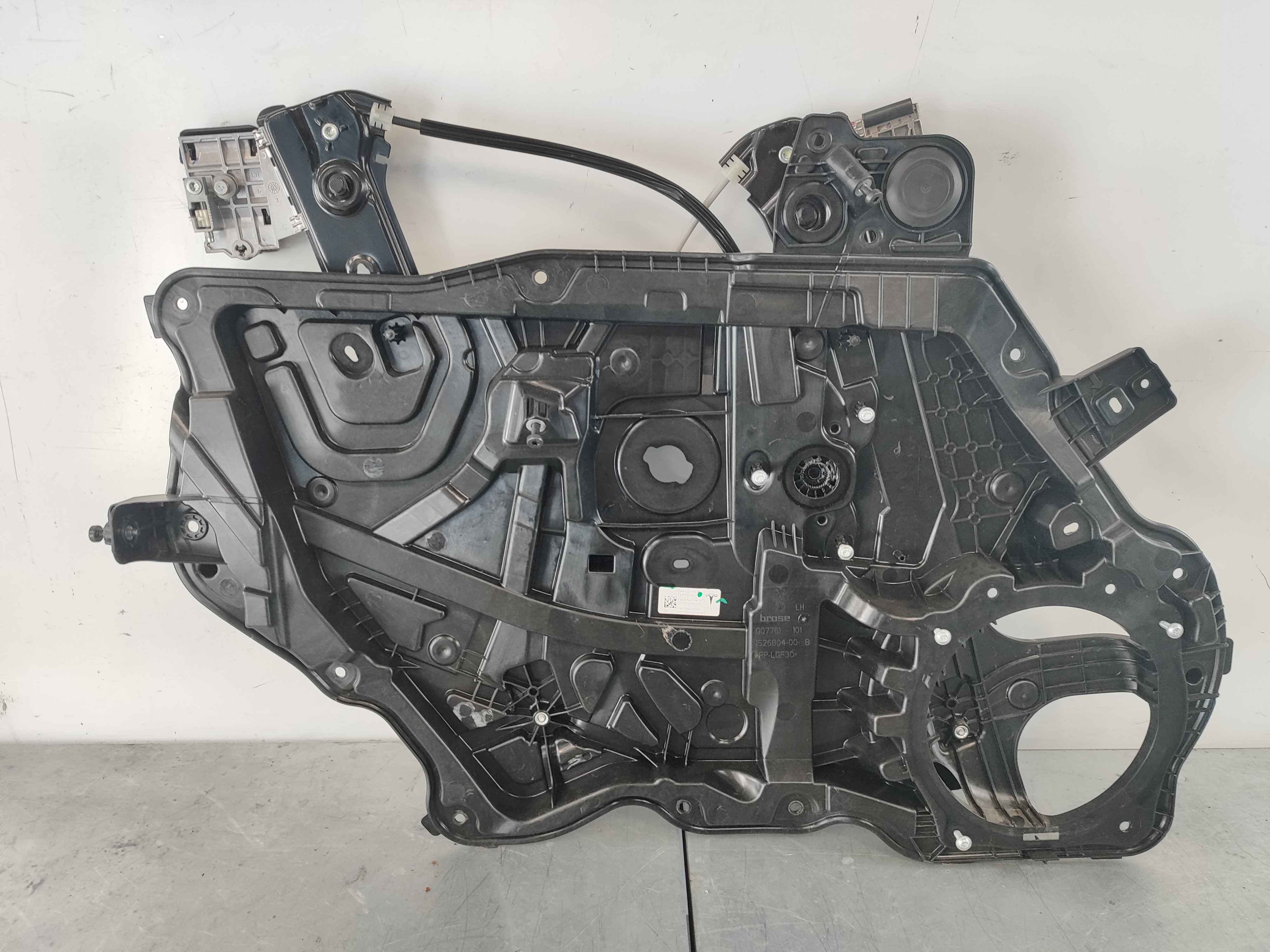 Tesla 149551097e