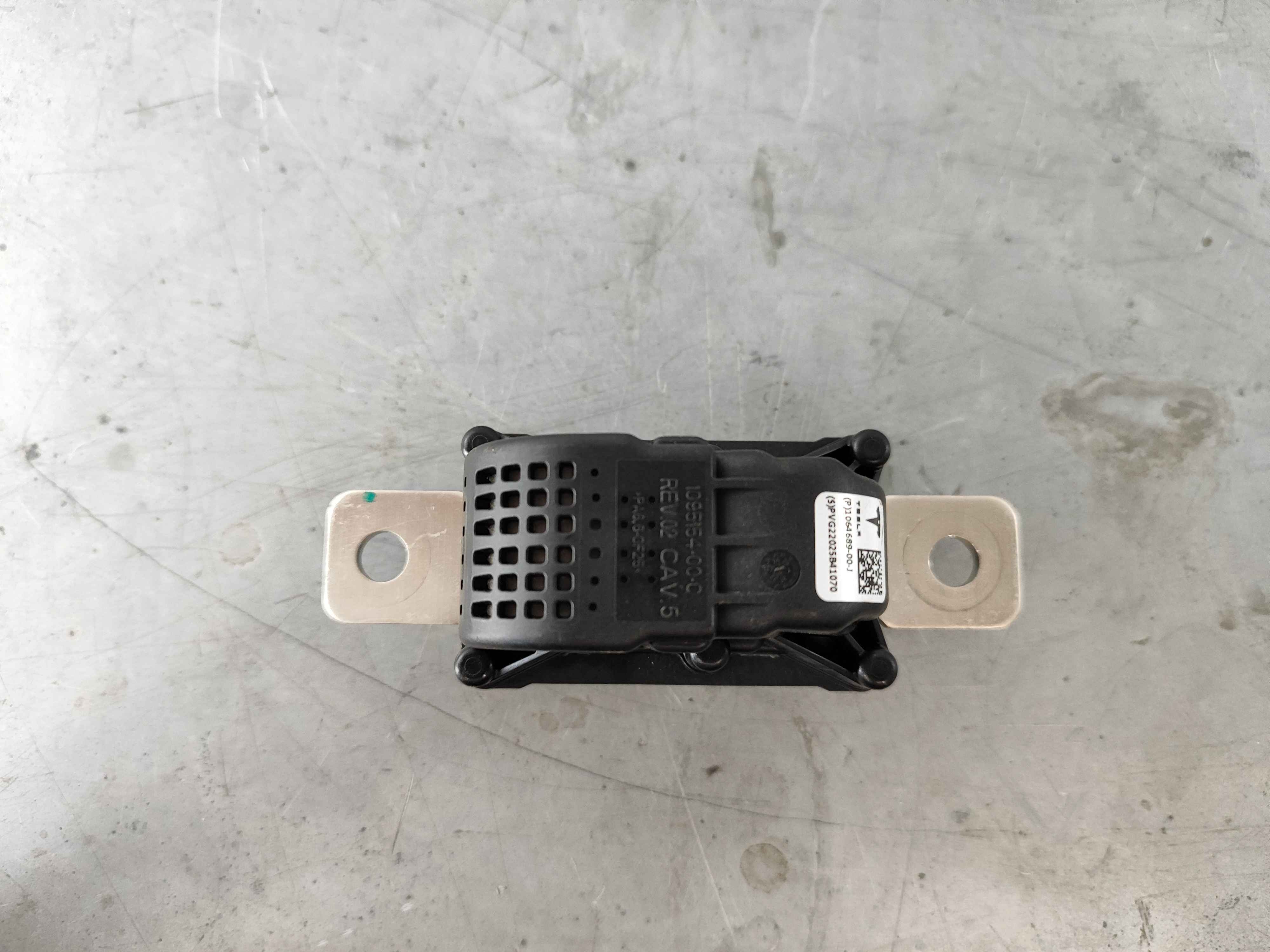 Tesla 106468900j