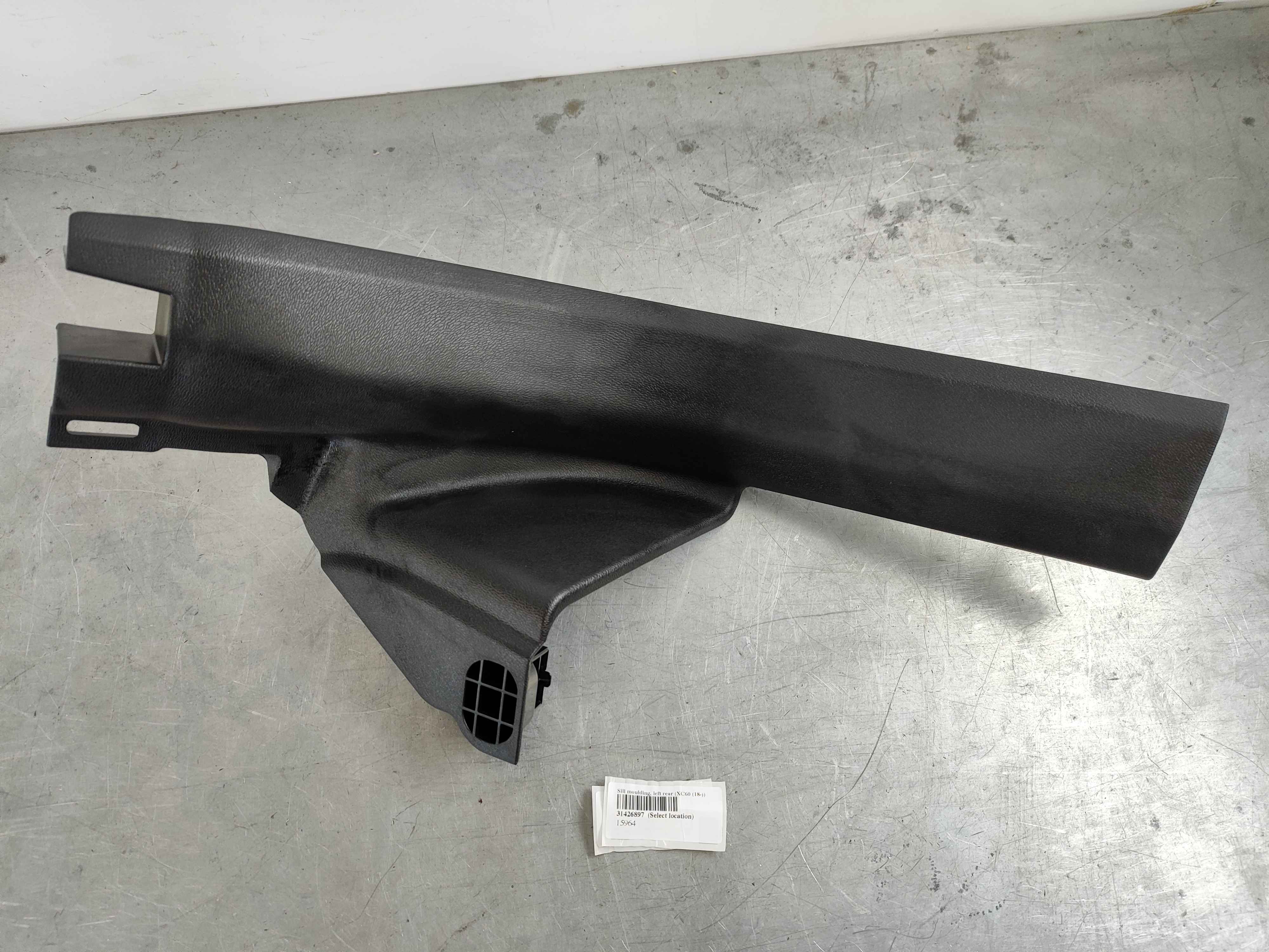 Sill moulding, left rear (XC60 (18-))