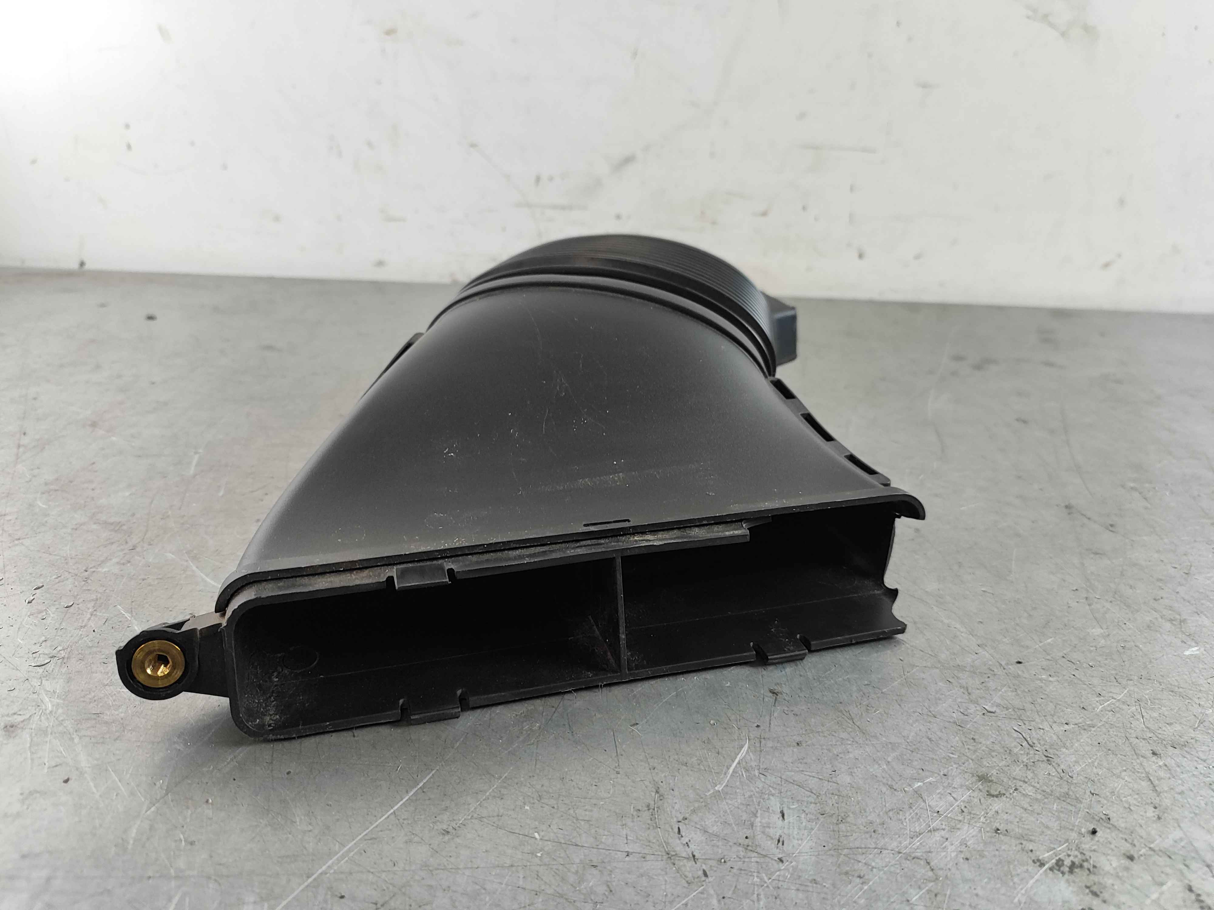 Upper lh air intake sleeve