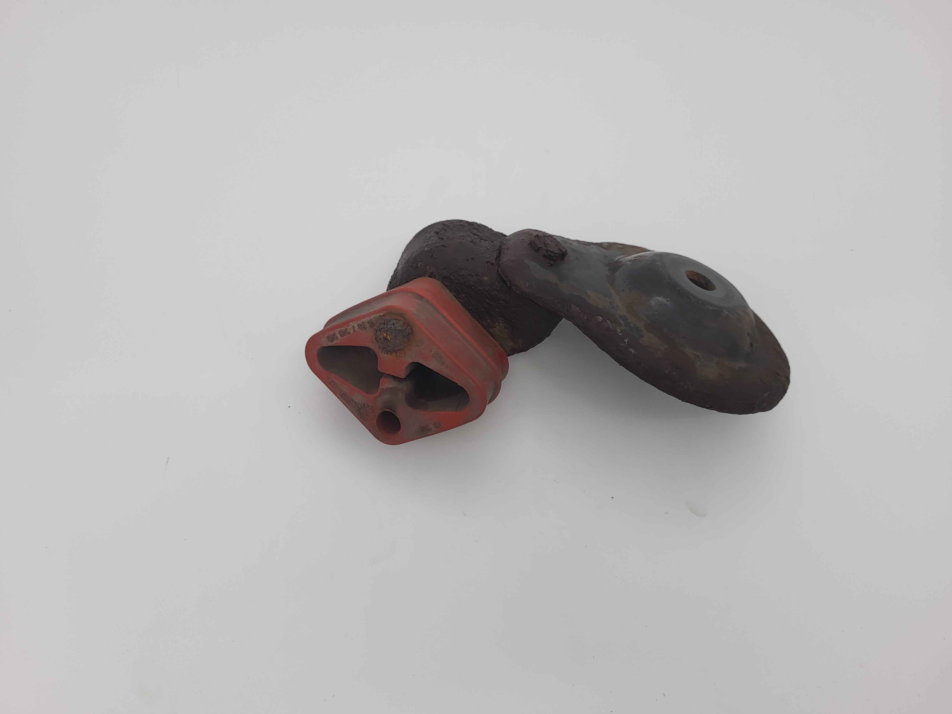 Rubber mounting BMW
