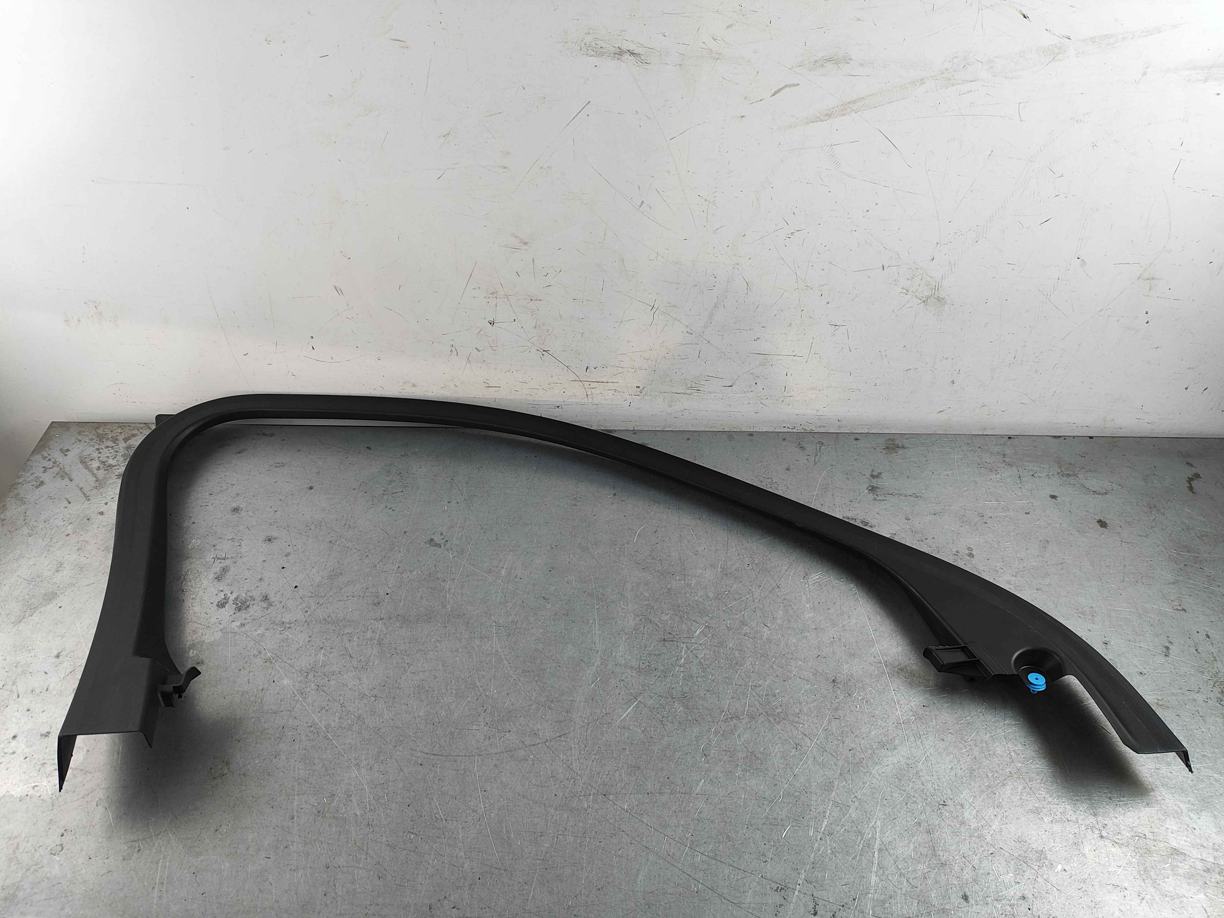 Door arch, front, left (XC40)