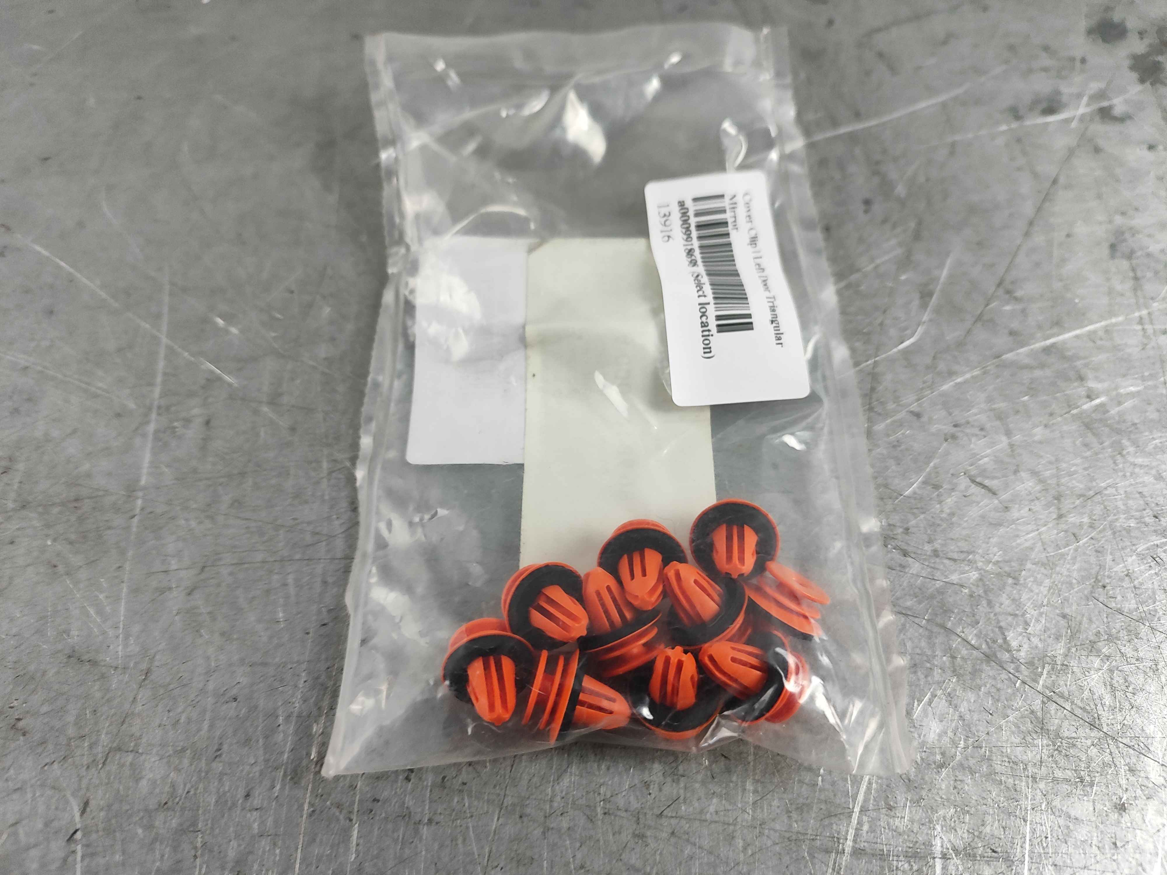 Cover Clip | Left Door Triangular Mirror