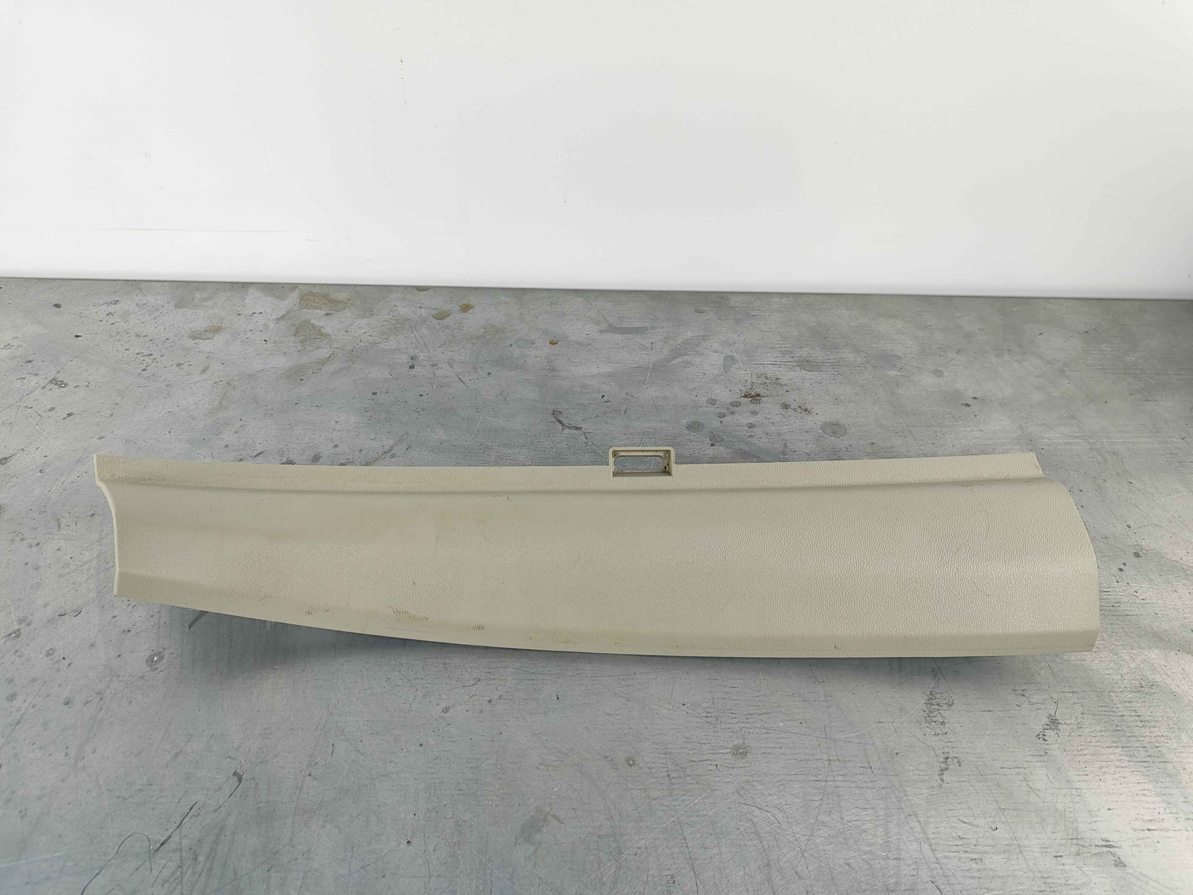 Panel Interior code: UXXX WXXX. right lower C pillar blonde