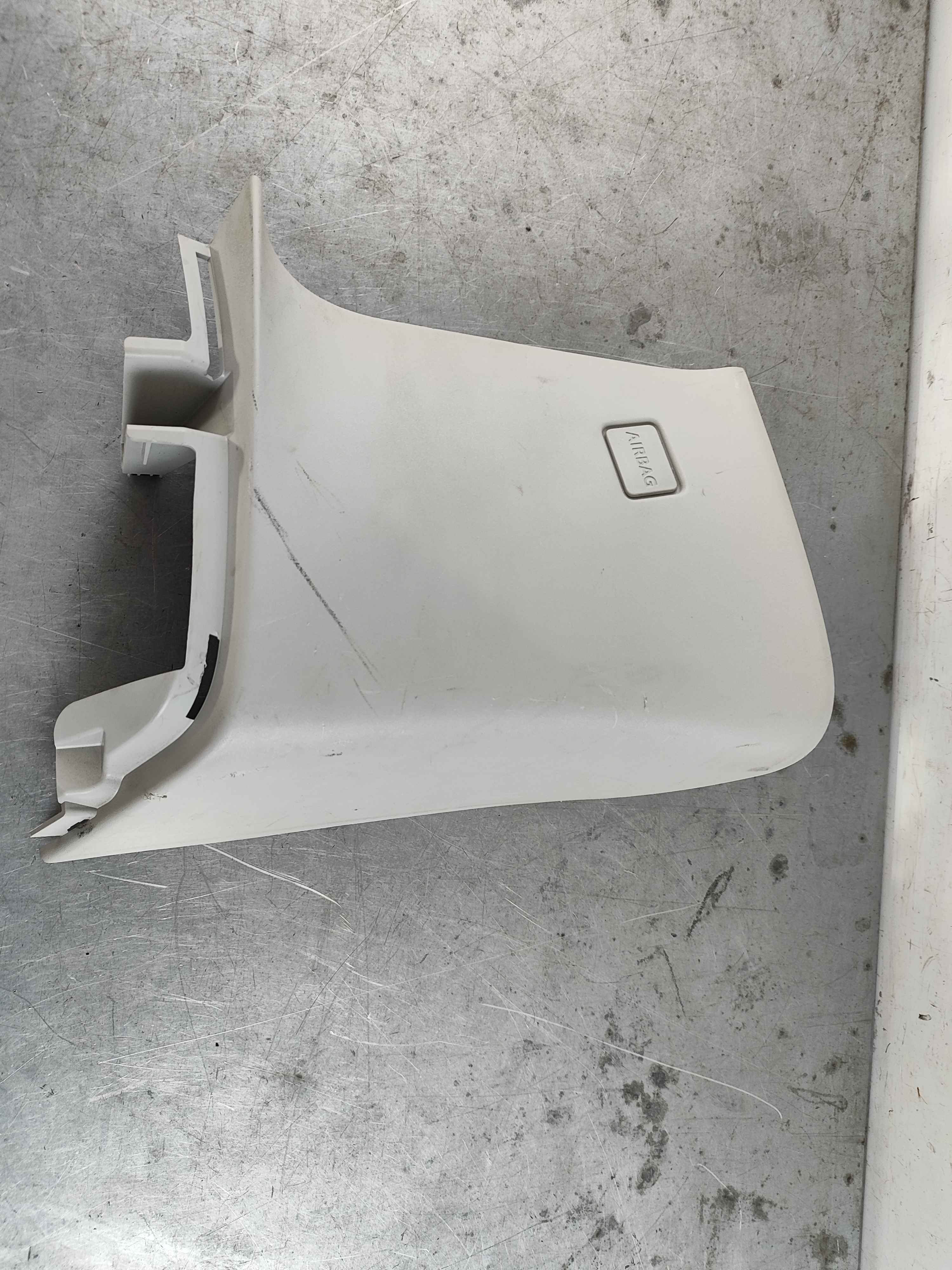 Moulding - D Pillar Inner