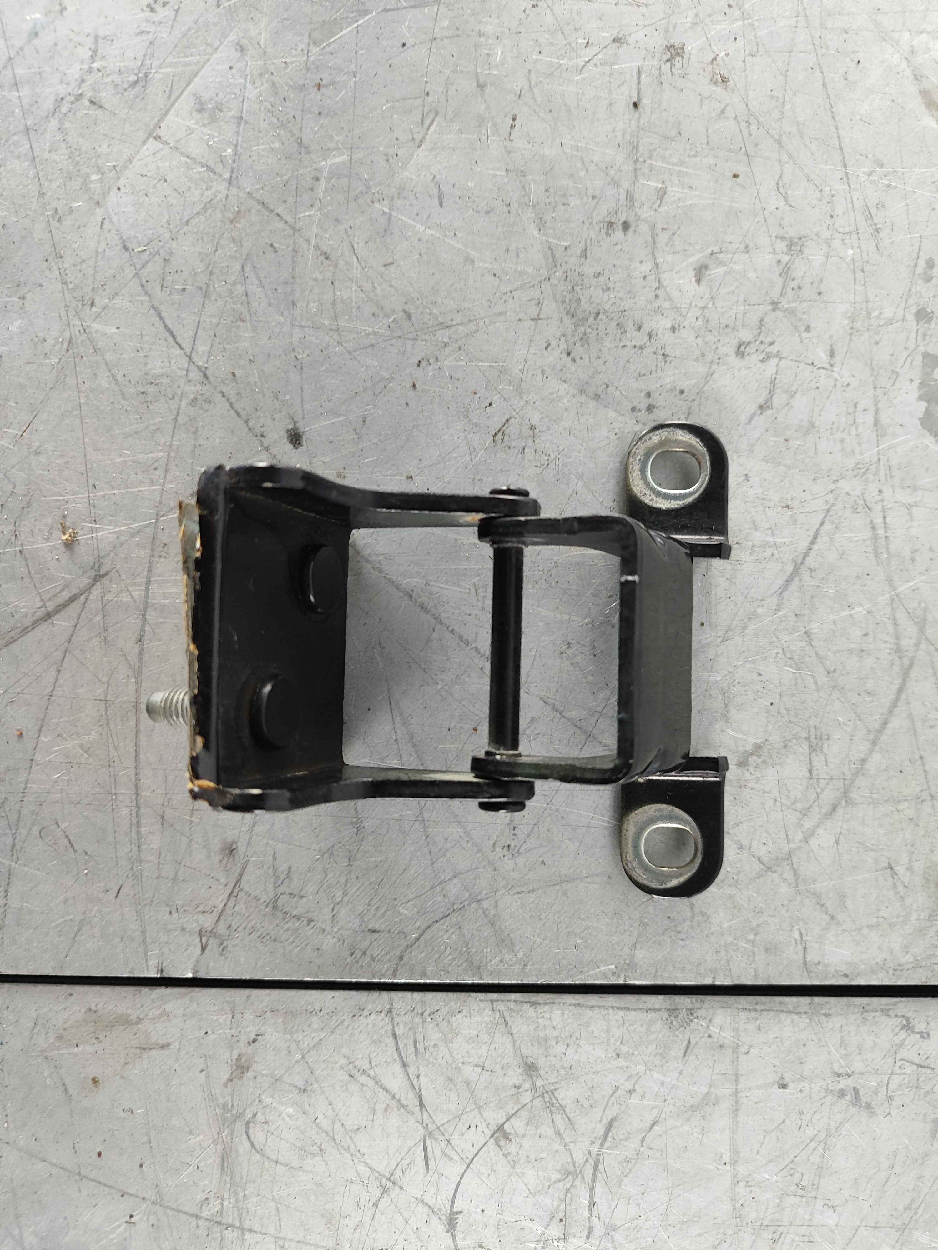 Hinge (XC90 (16-)|XC40|V60 (19-)|V60 Cross C. (19-) )