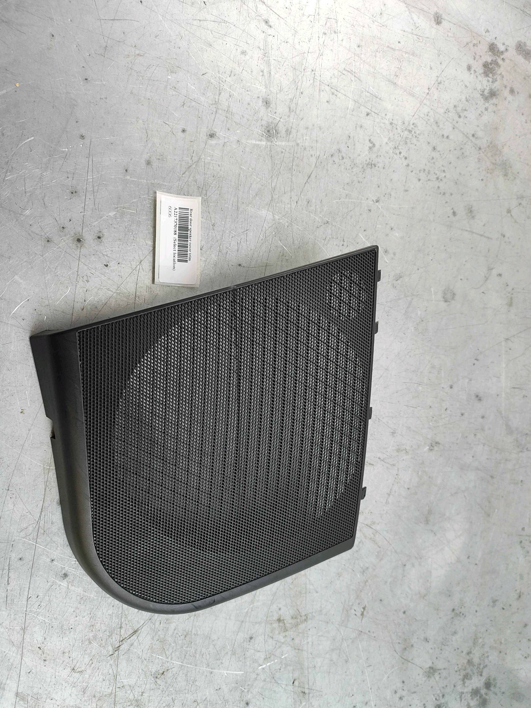 Rear door speaker cover trim