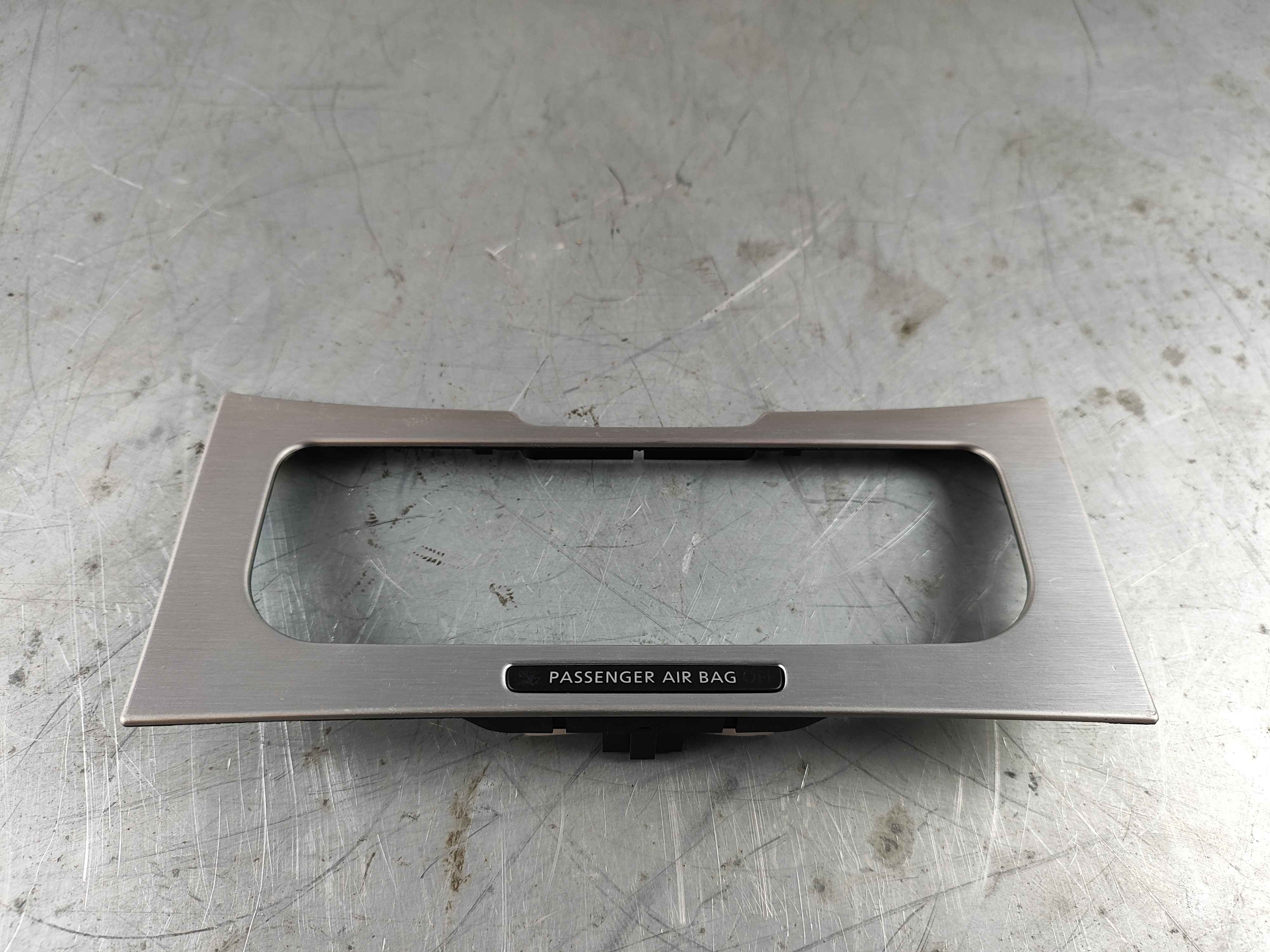 Trim for fresh air and heater controls brushed aluminium