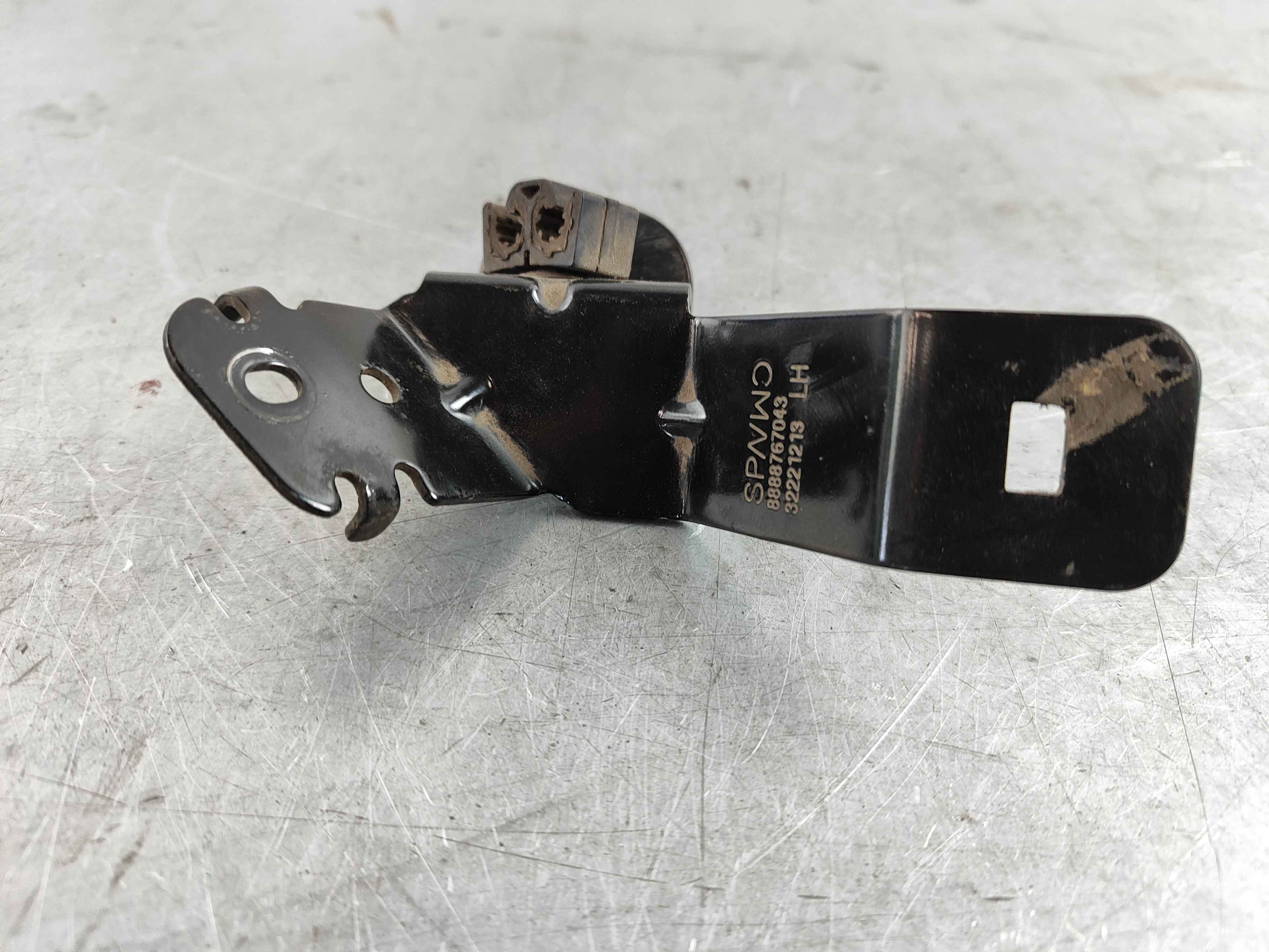 Bracket, left (XC40)