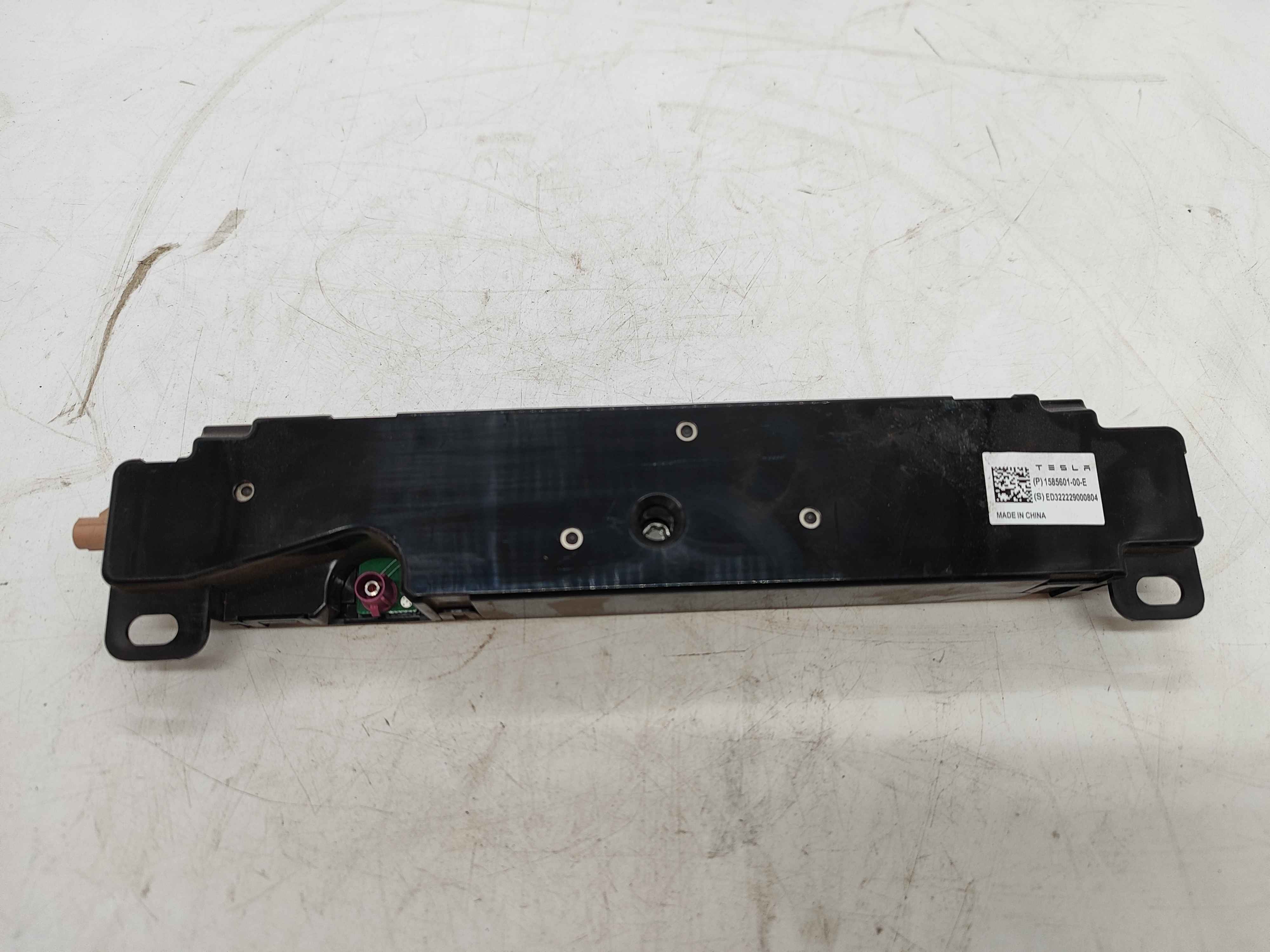 Tesla 158560100e