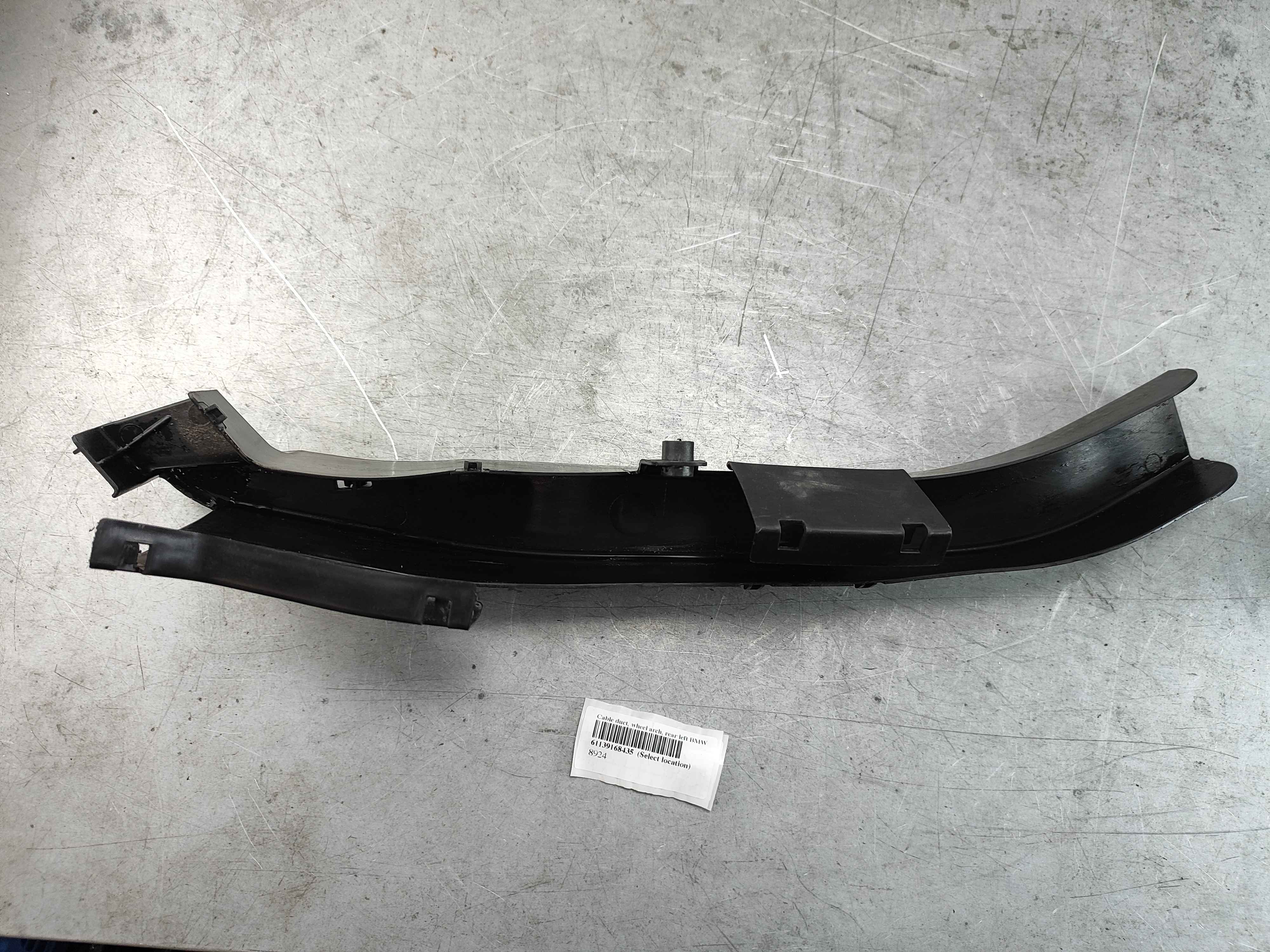 Cable duct, wheel arch, rear left BMW