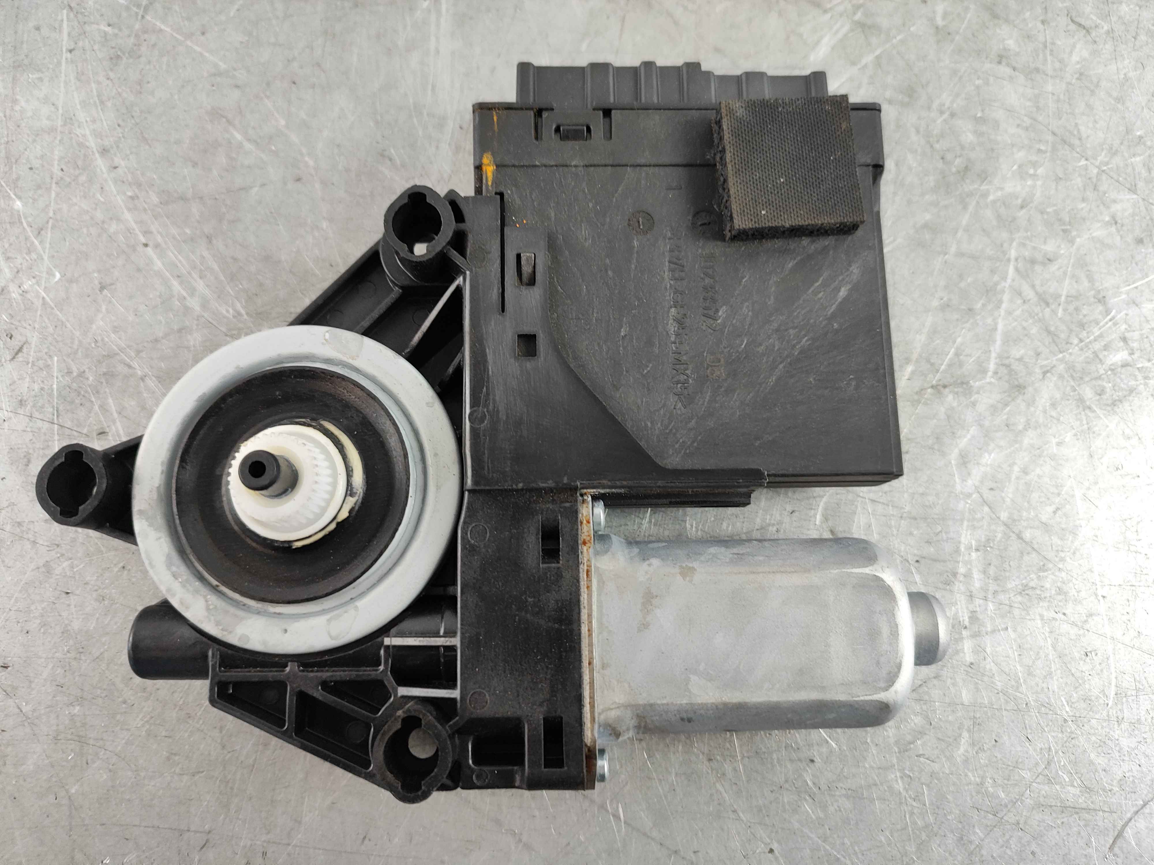 Control unit, right front