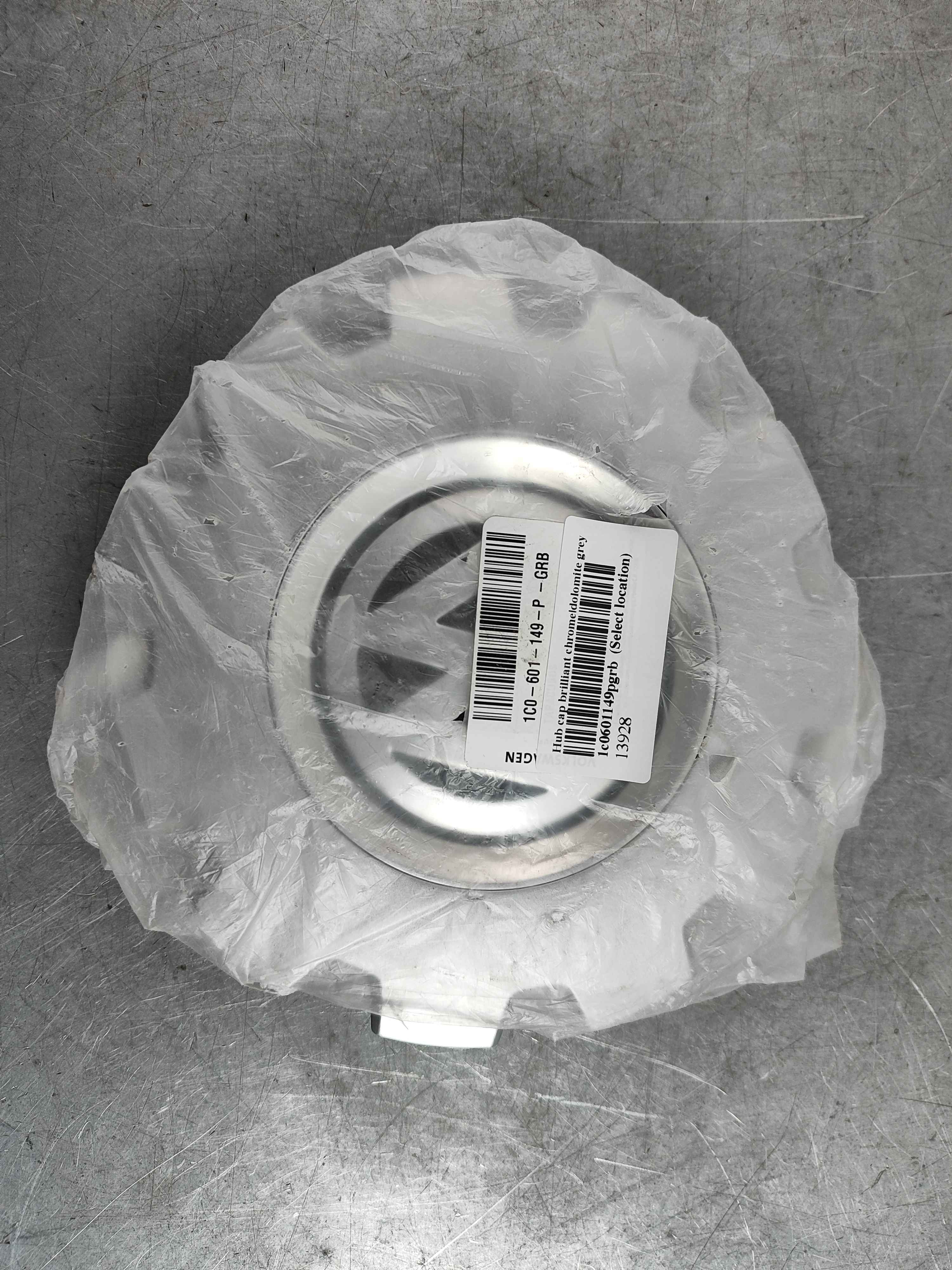 Hub cap brilliant chrome|dolomite grey