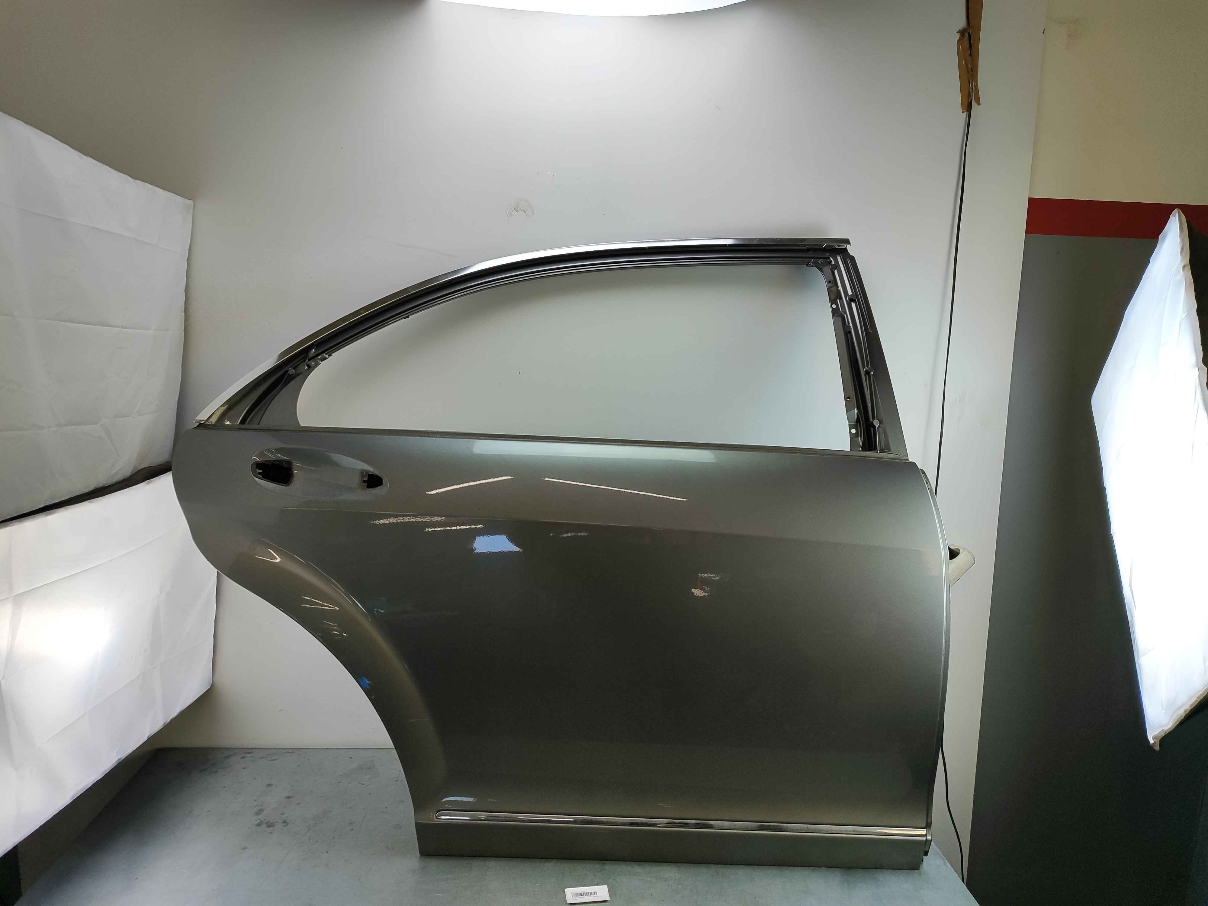 Rear Door Right