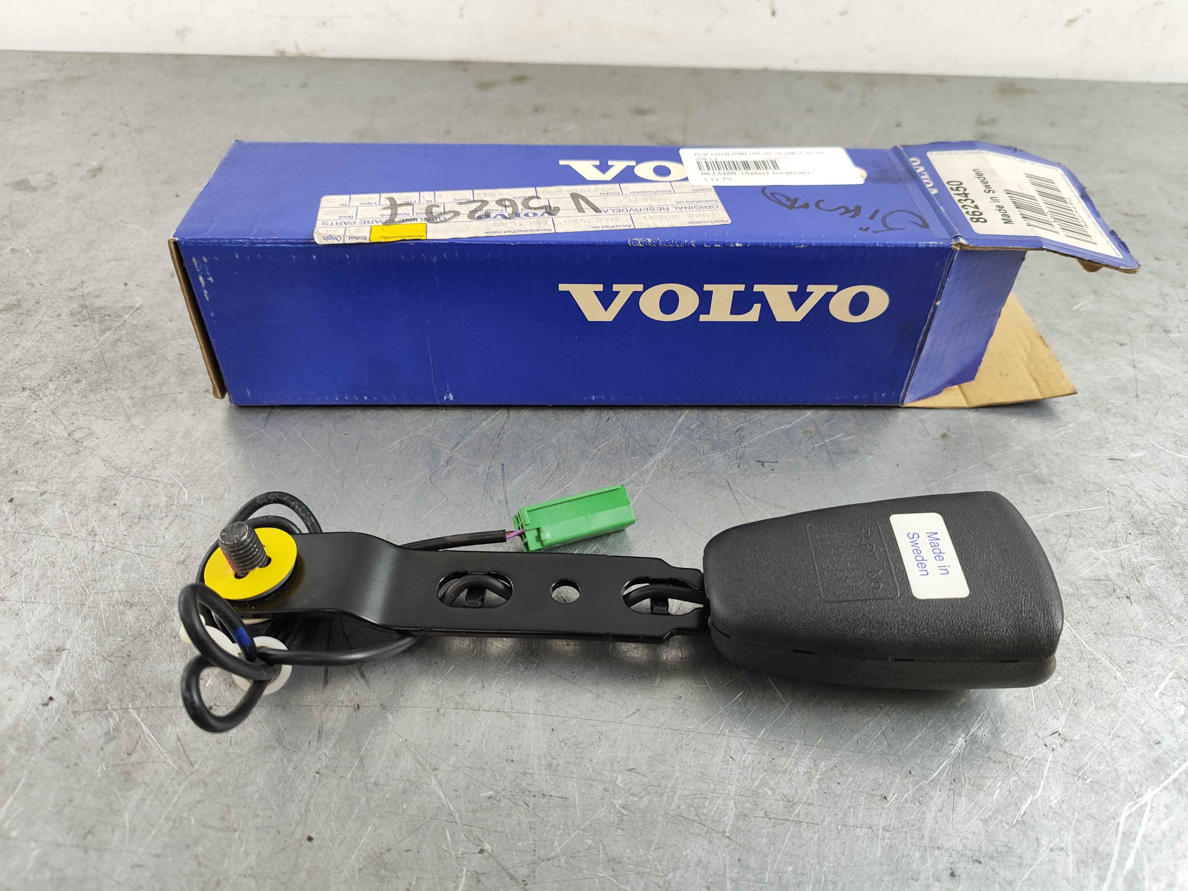 Belt catch (S80 (07-)|V70 (08-)| XC70 (08-) )