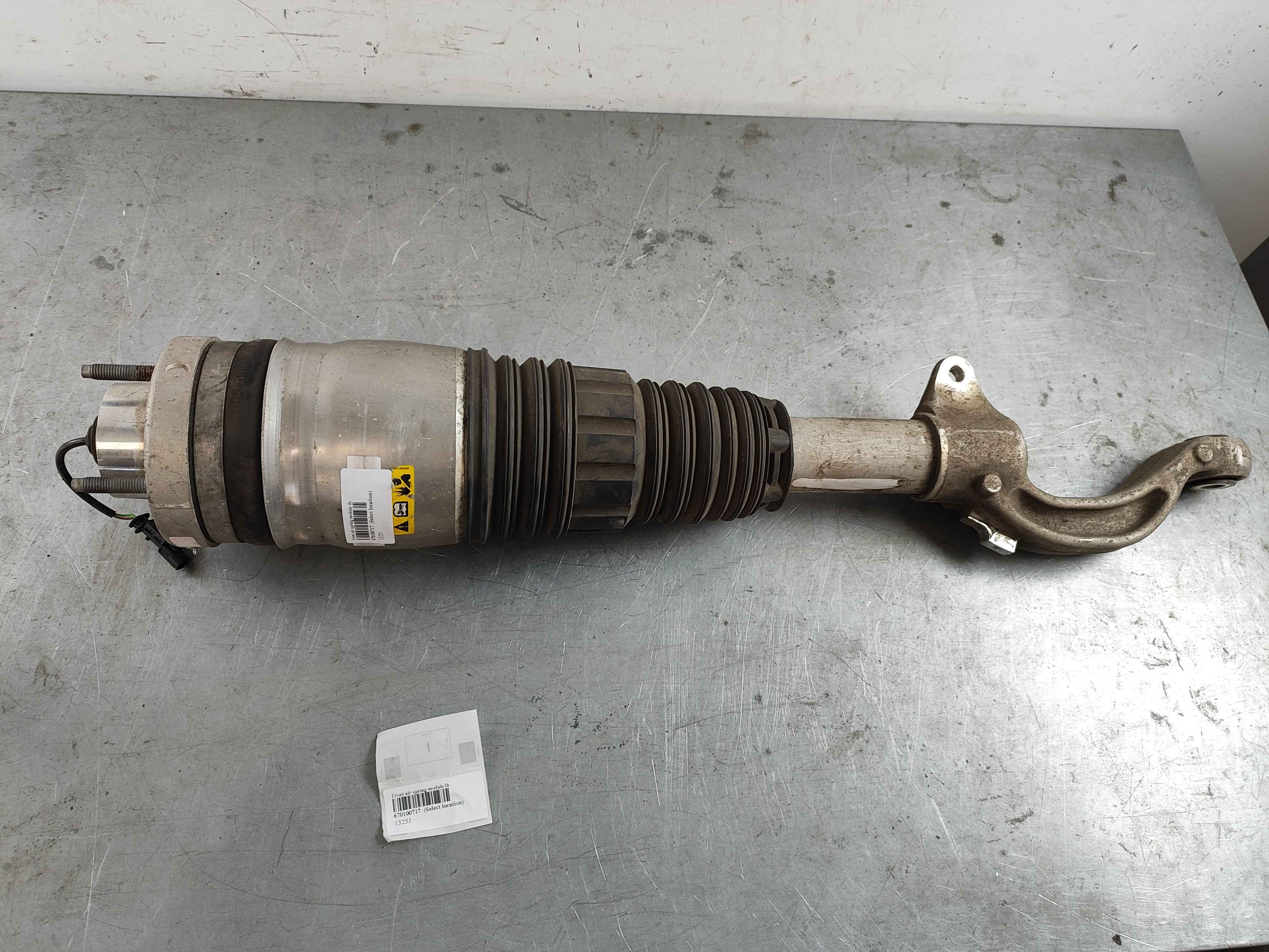 Front air spring module lh