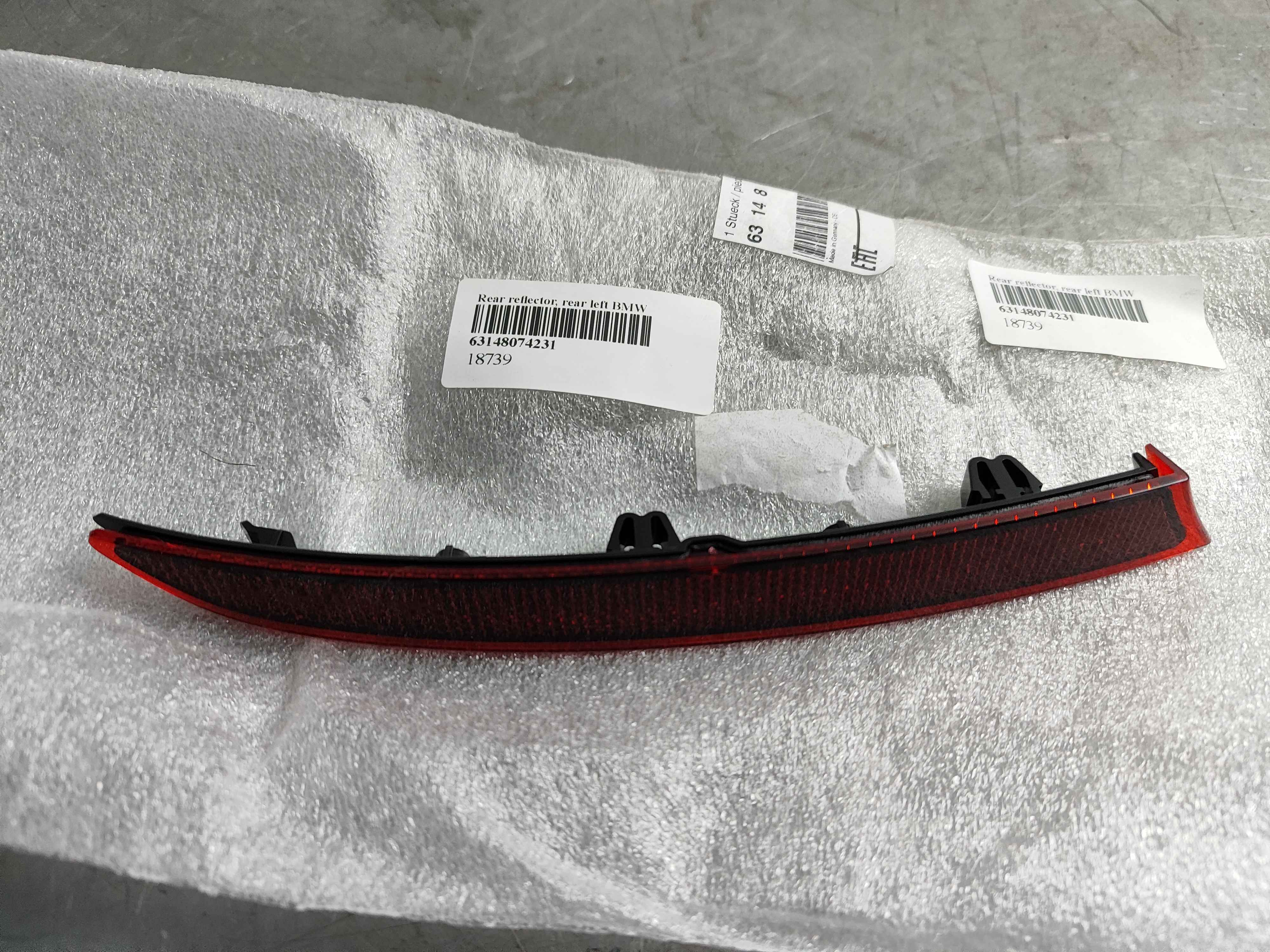 Rear reflector, rear left BMW