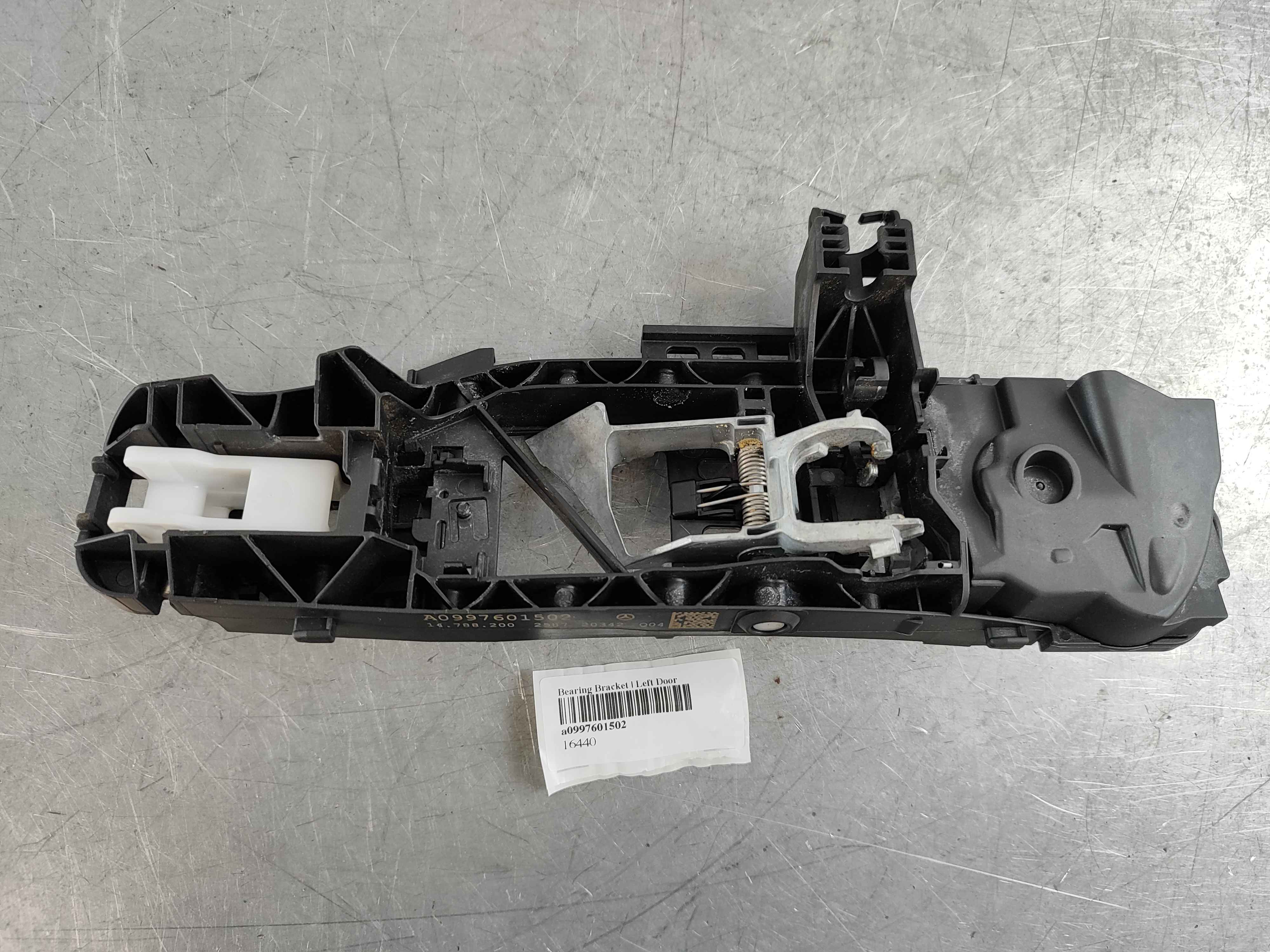 Bearing Bracket | Left Door