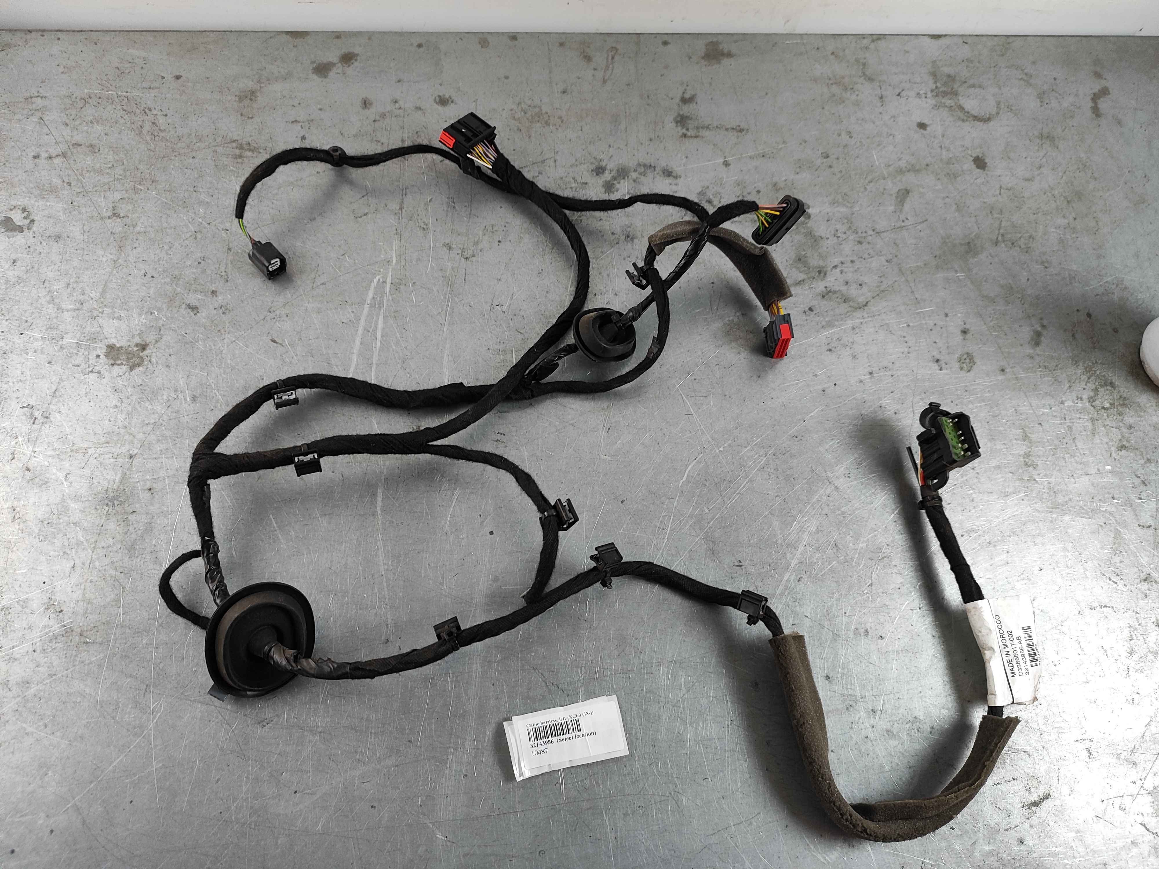 Cable harness, left (XC60 (18-))