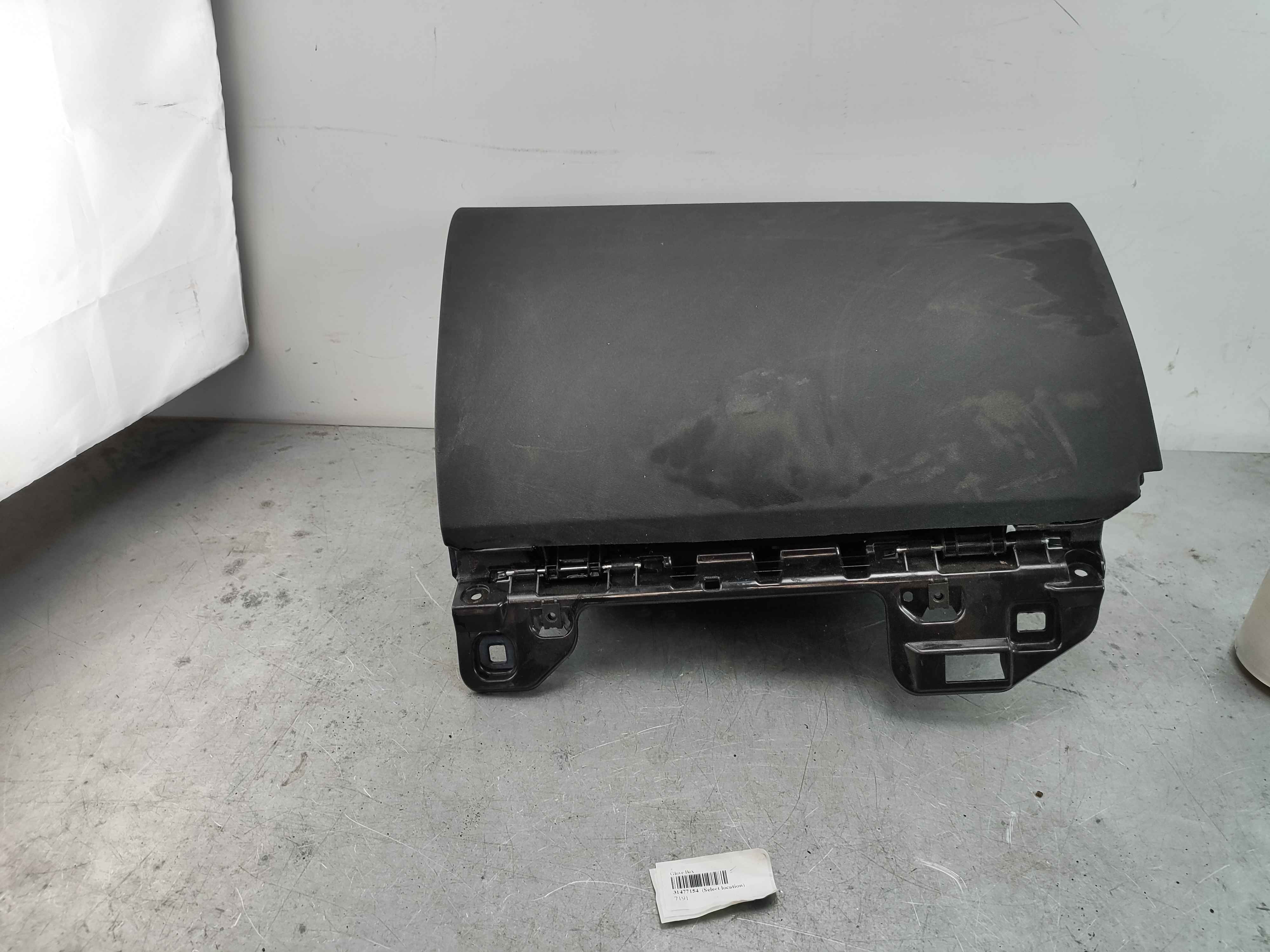 Glove Box