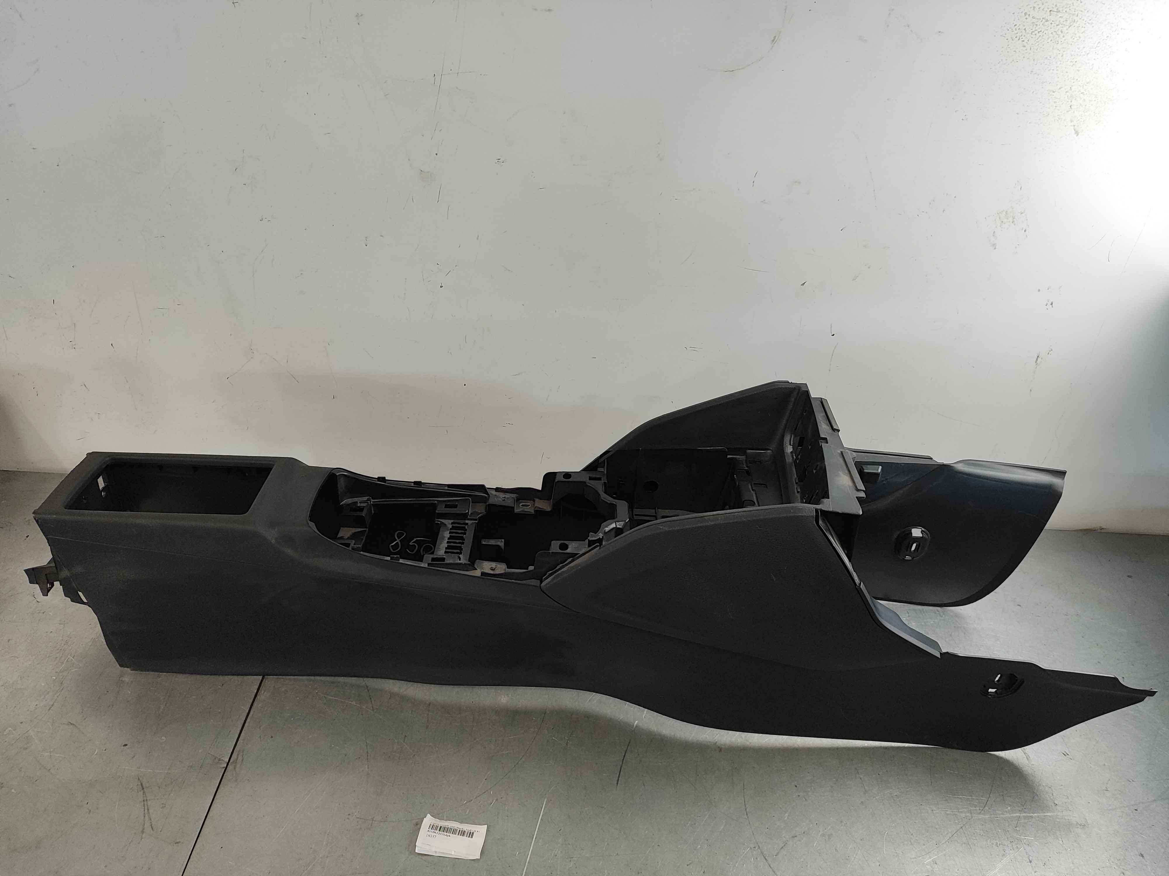 Centre console soul (black) Audi Q2 81