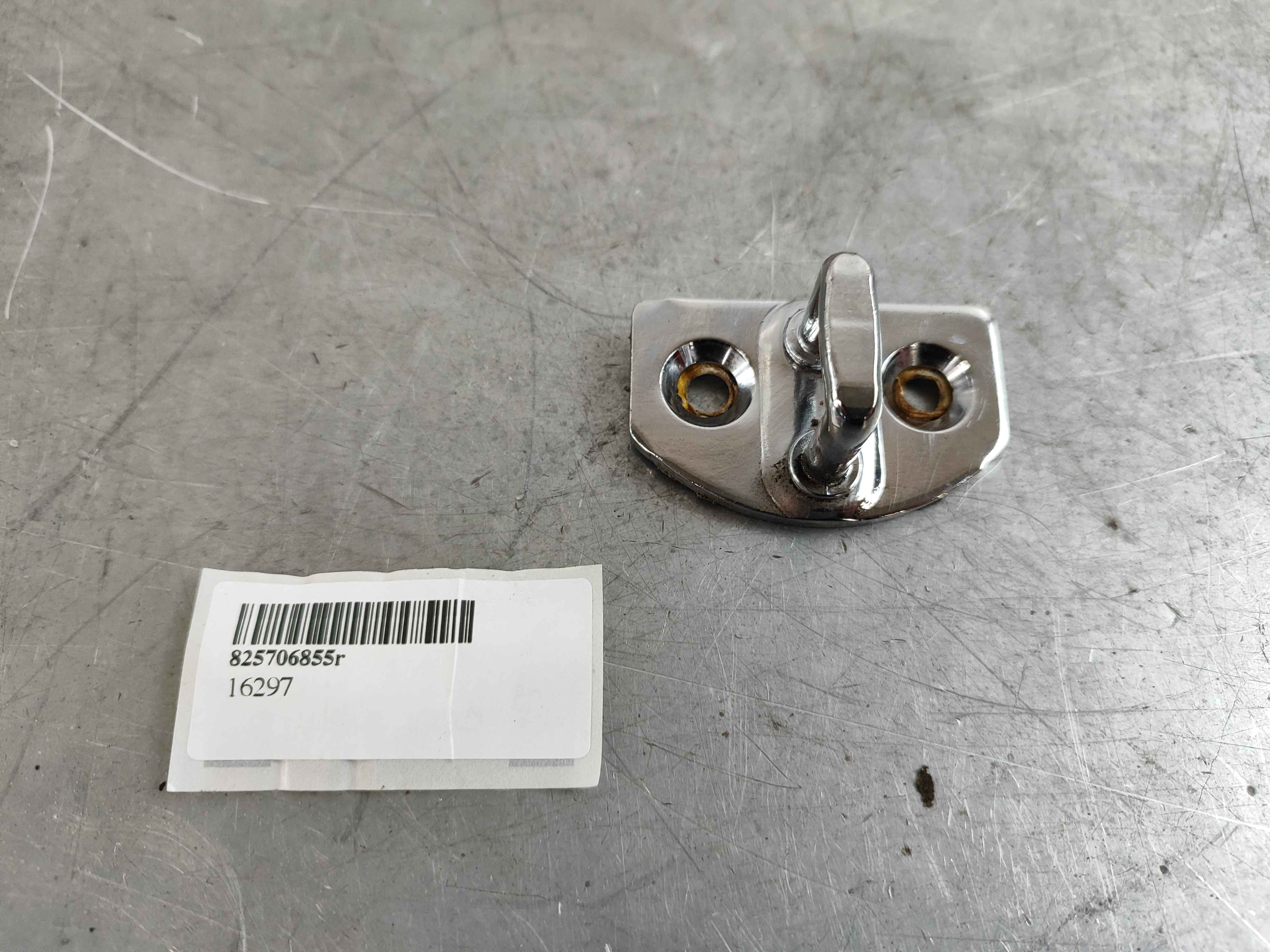 Renault 825706855r