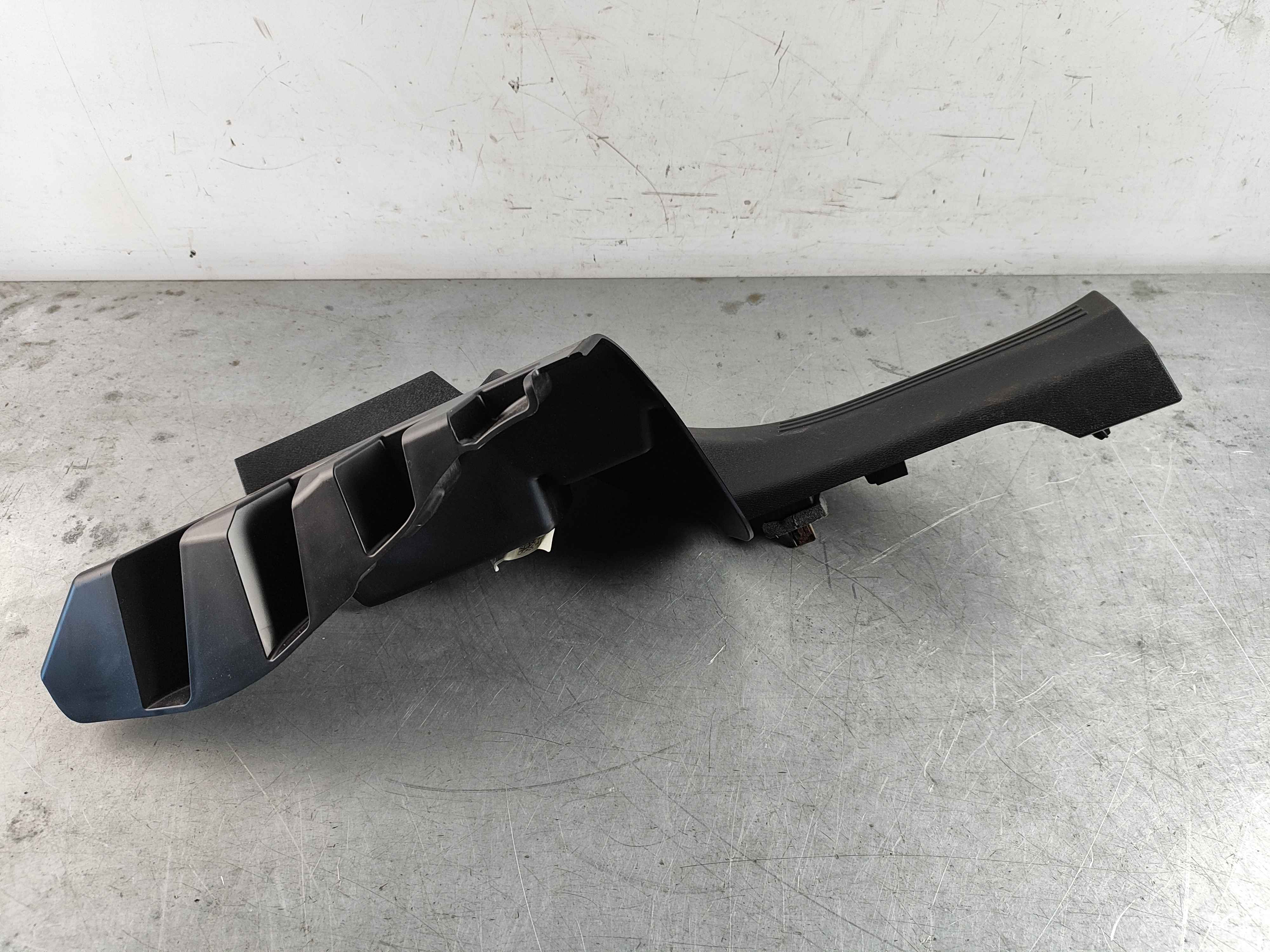 Sill moulding, left rear (XC40)