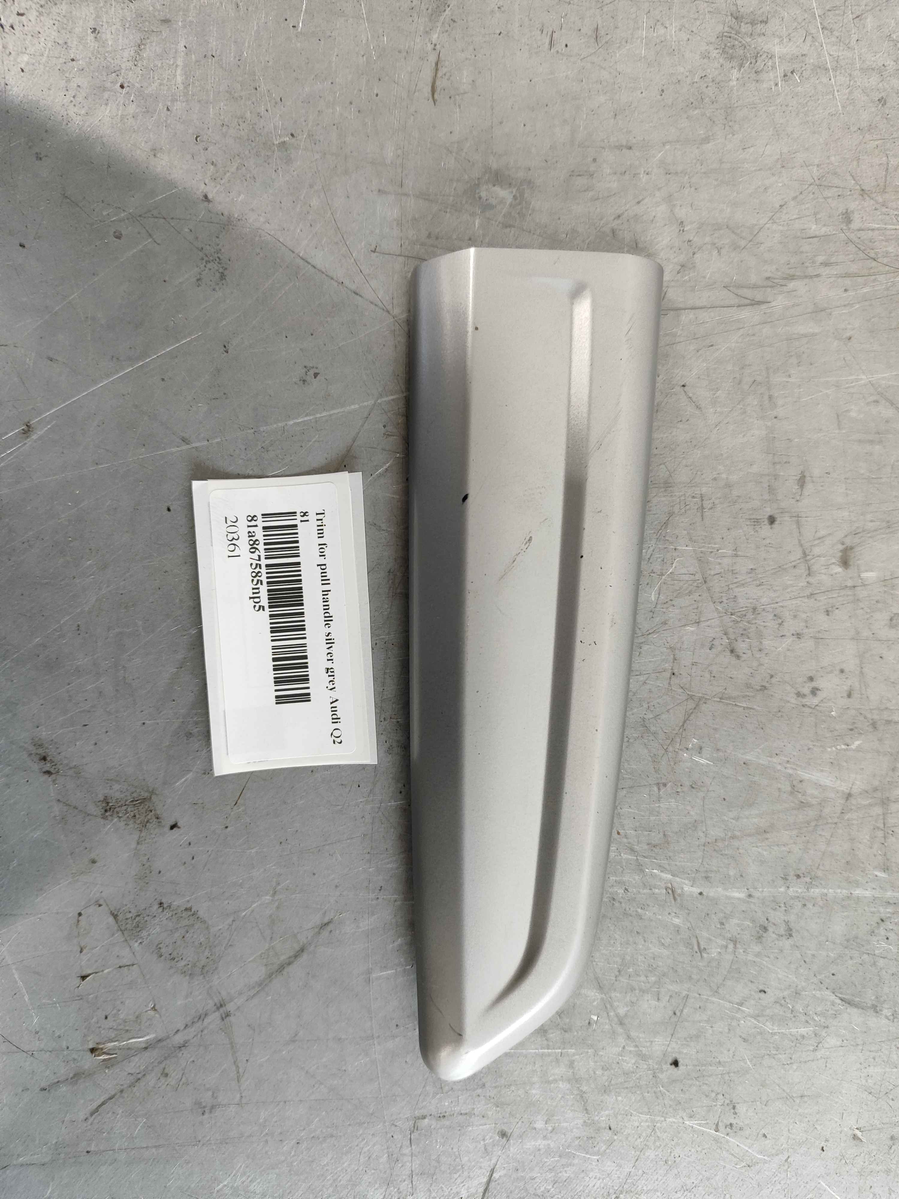 Trim for pull handle silver grey Audi Q2 81