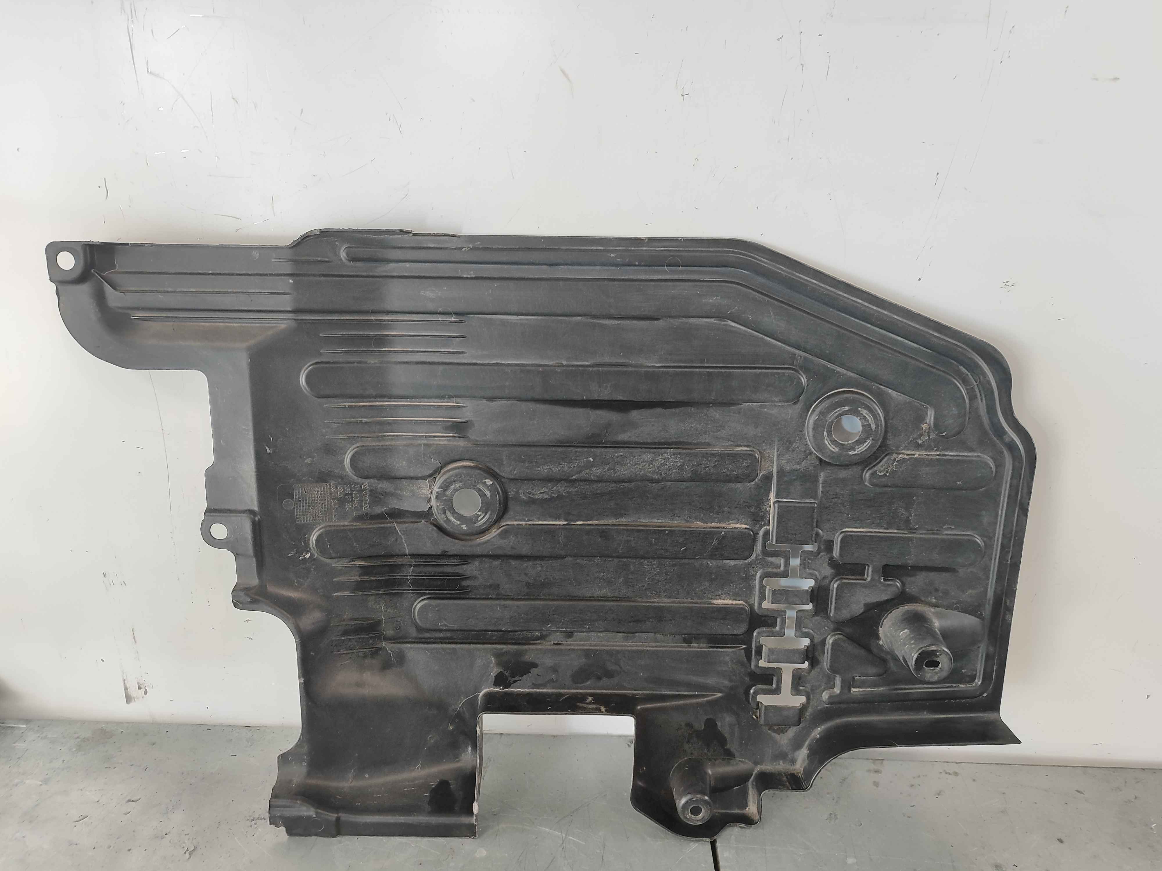 Panel, left (XC60 (18-))