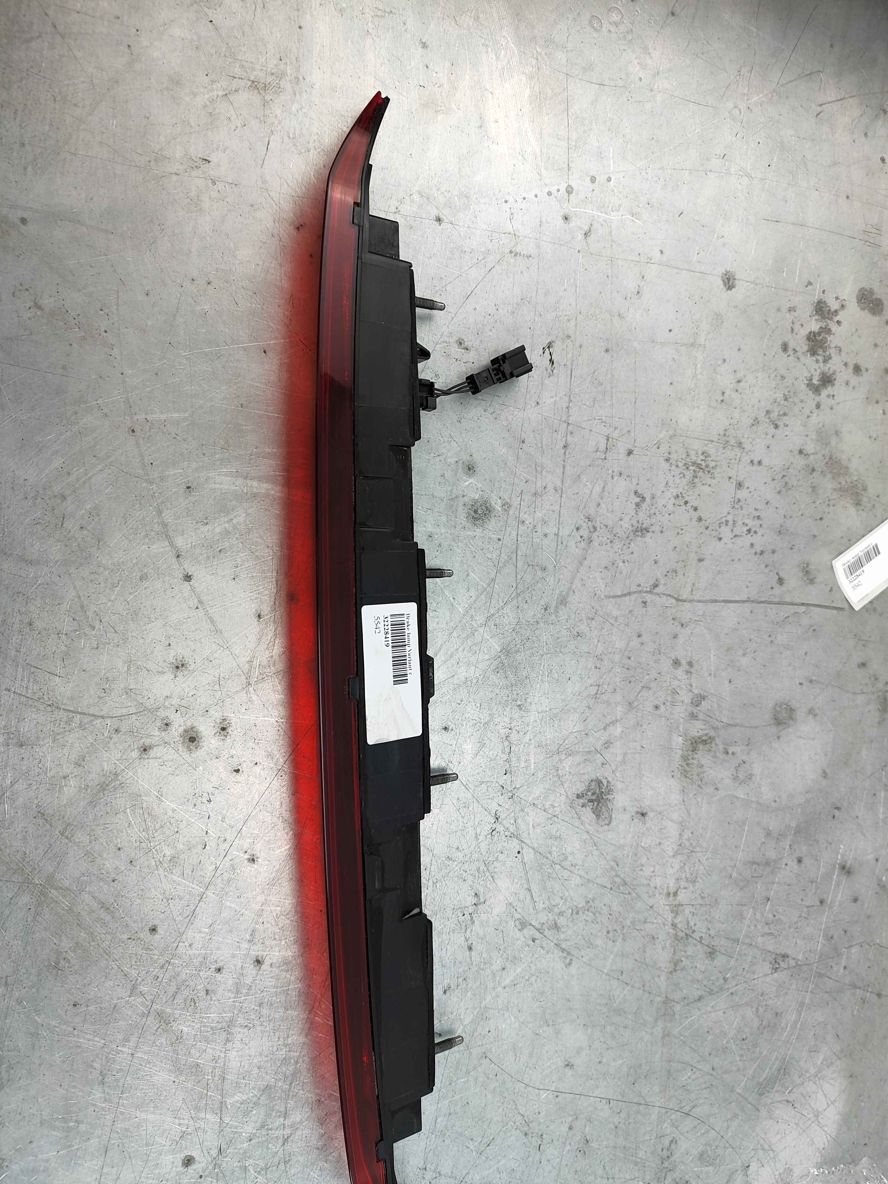 Brake lamp Variant code: XE0D.