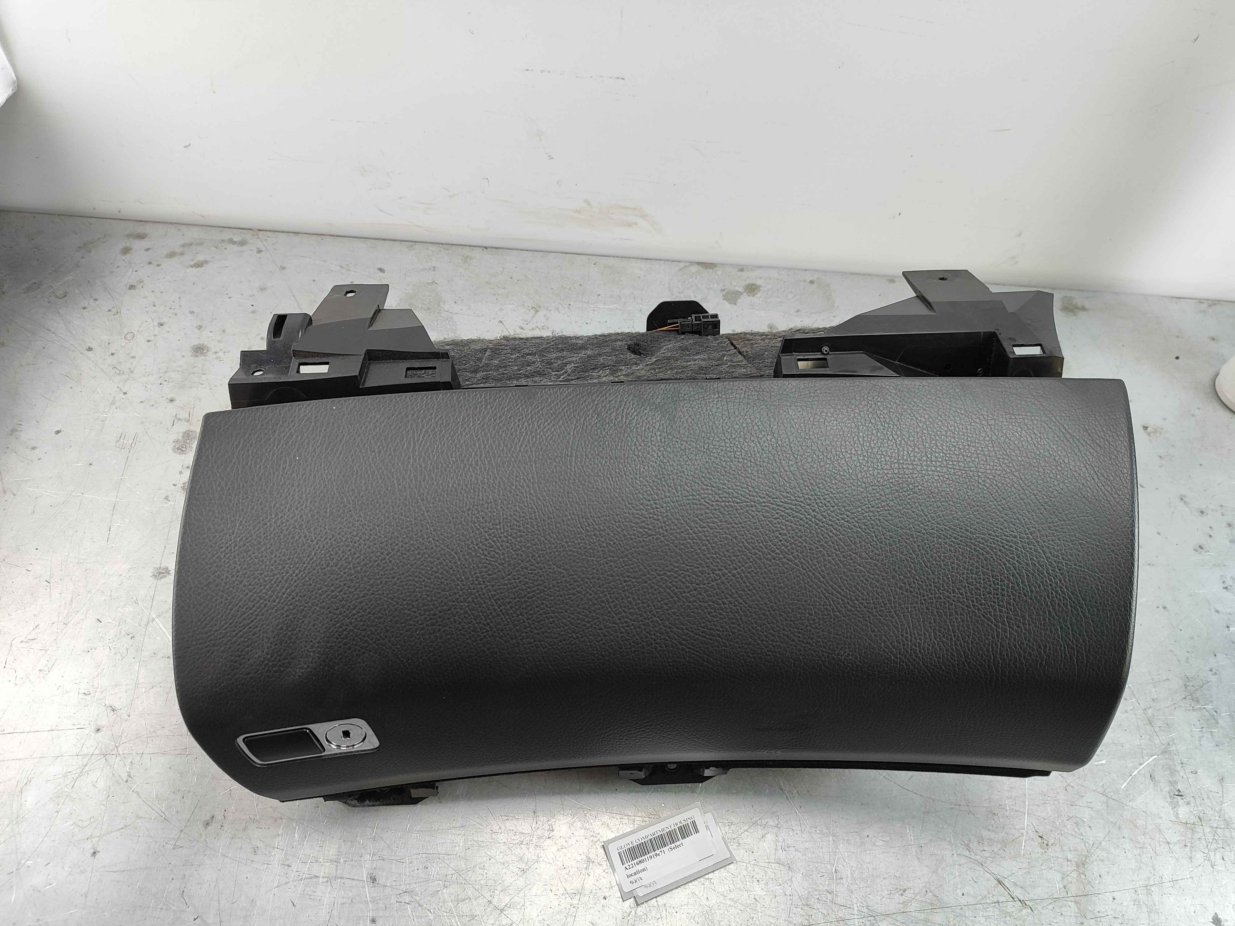 GLOVE COMPARTMENT HOUSING